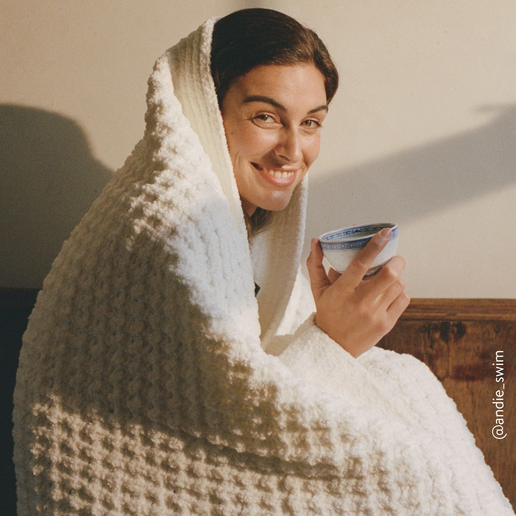 Multi Color Solid Knitted Waffle Lightweight Throw - Image 9