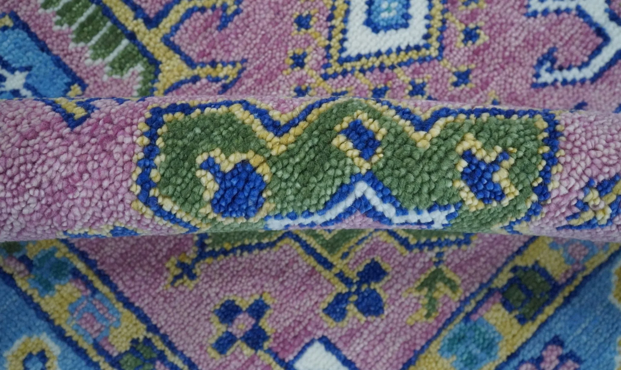 Chic Vibrant Hand Knotted Pink and Blue 8x10, 9x12, and 10x14 Traditional Wool Rug - Image 6