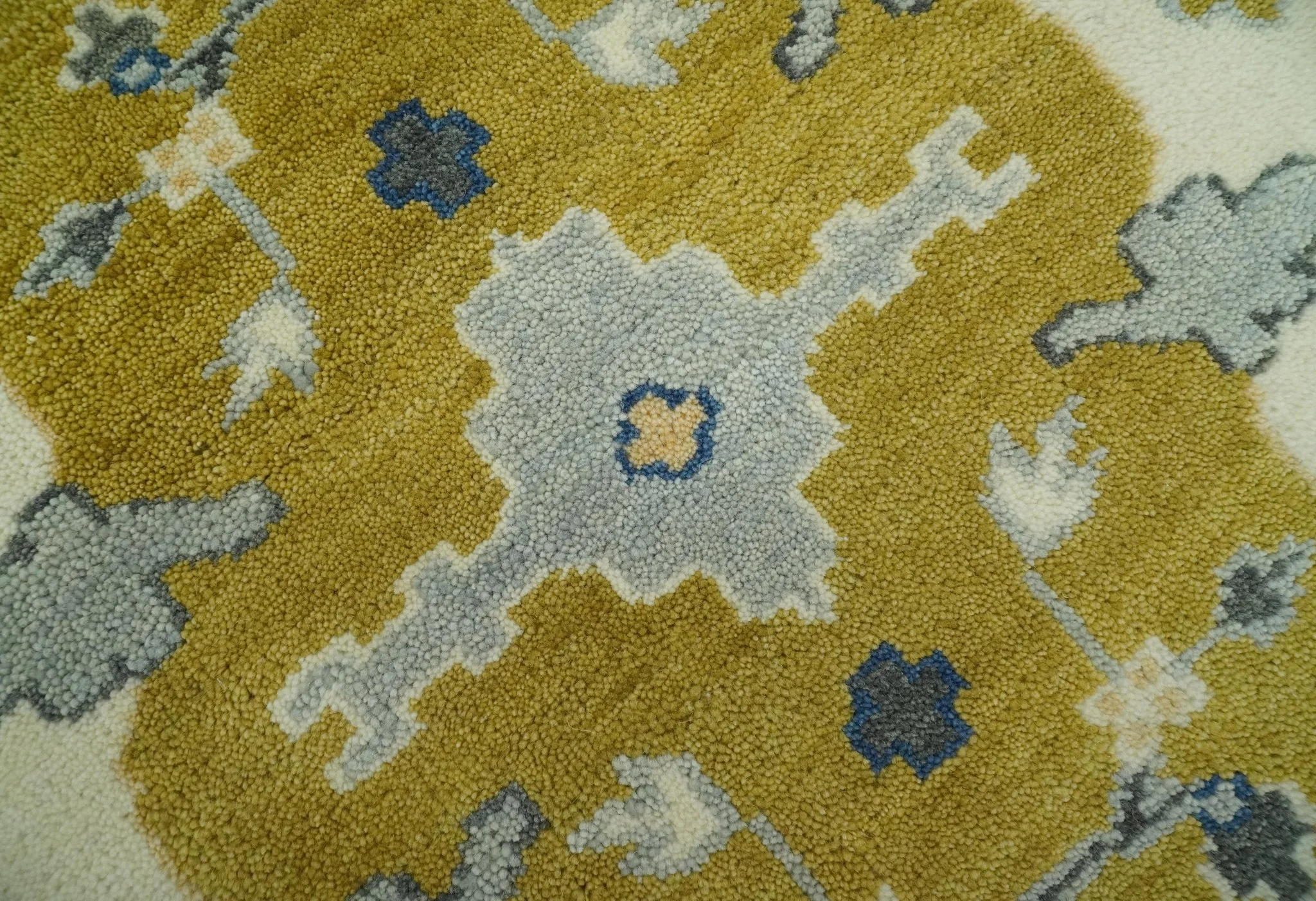 Hand Knotted Mustard, Ivory and Blue Traditional Oriental Oushak 6x9 wool area rug - Image 4