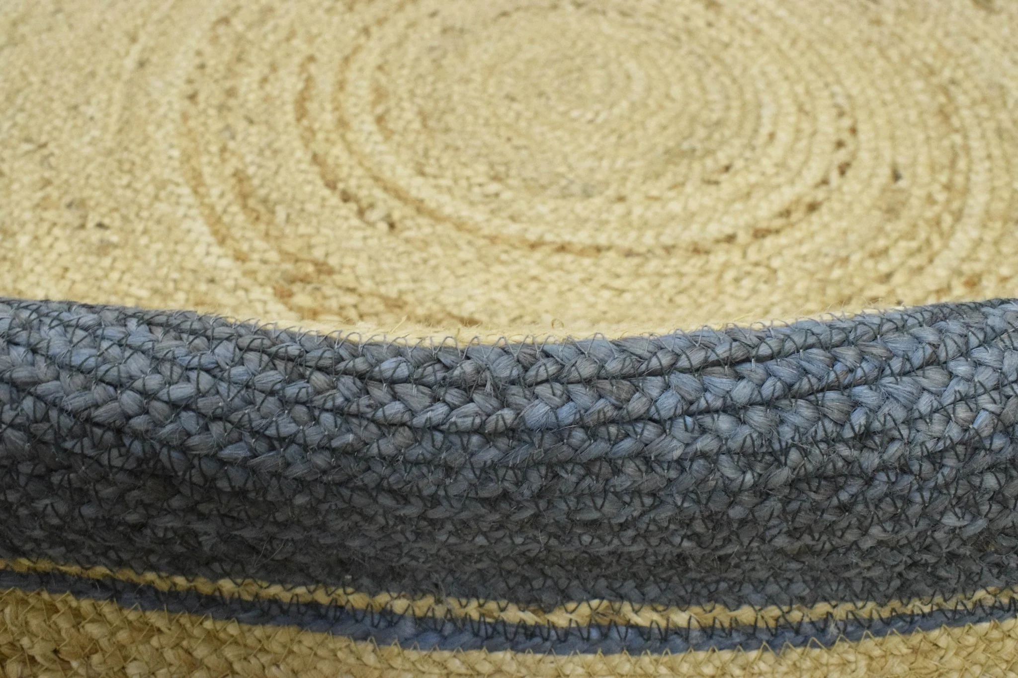 100% ALL NATURAL FIBER HAND BRAIDED BOHO ROUND JUTE RUG | JR25R - Image 5