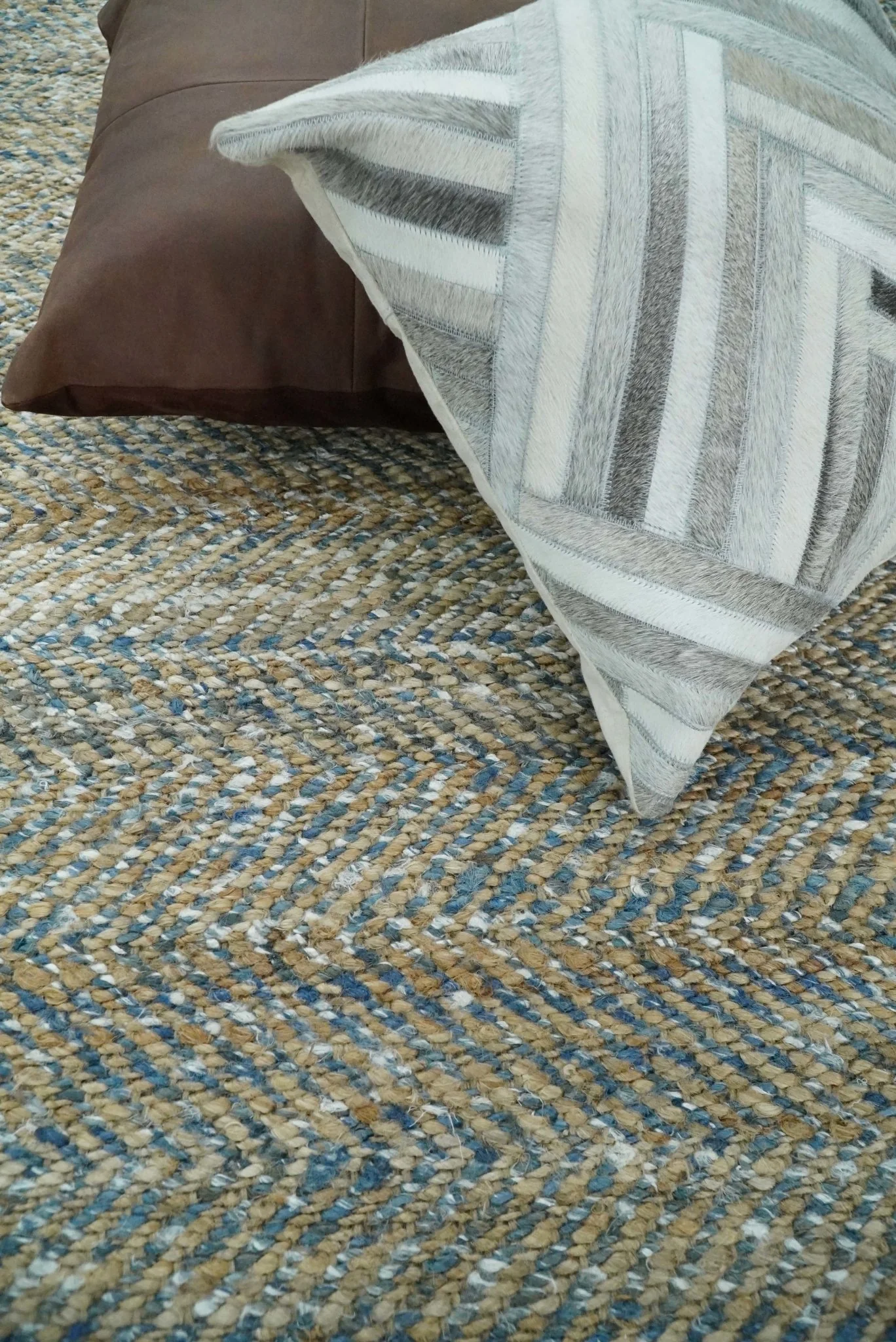 Hand Woven Natural Fiber Gray and Brown Jute and Art Silk Rug | JR9 - Image 11