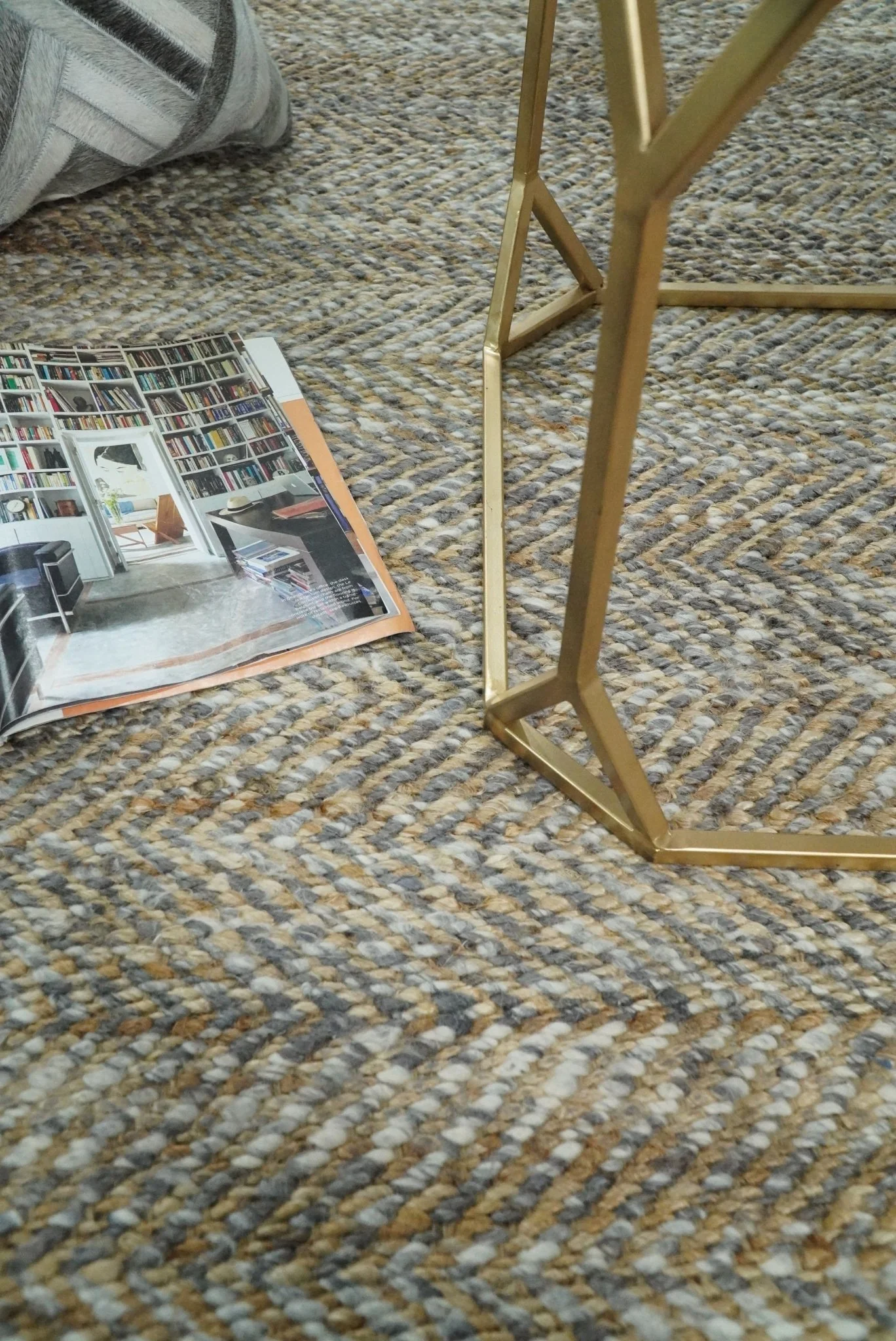 Hand Woven 100% Natural Fiber Jute and Wool Silver and Brown | JR11 - Image 4