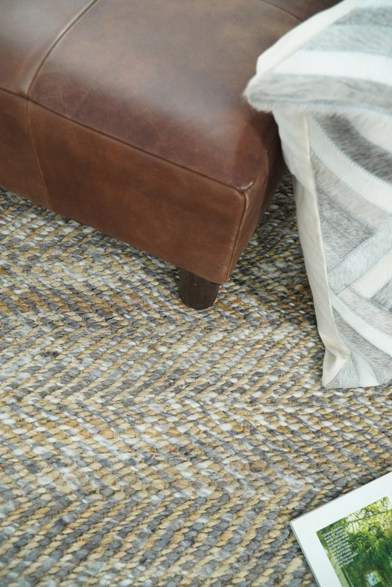 Hand Woven 100% Natural Fiber Jute and Wool Silver and Brown | JR11 - Image 5