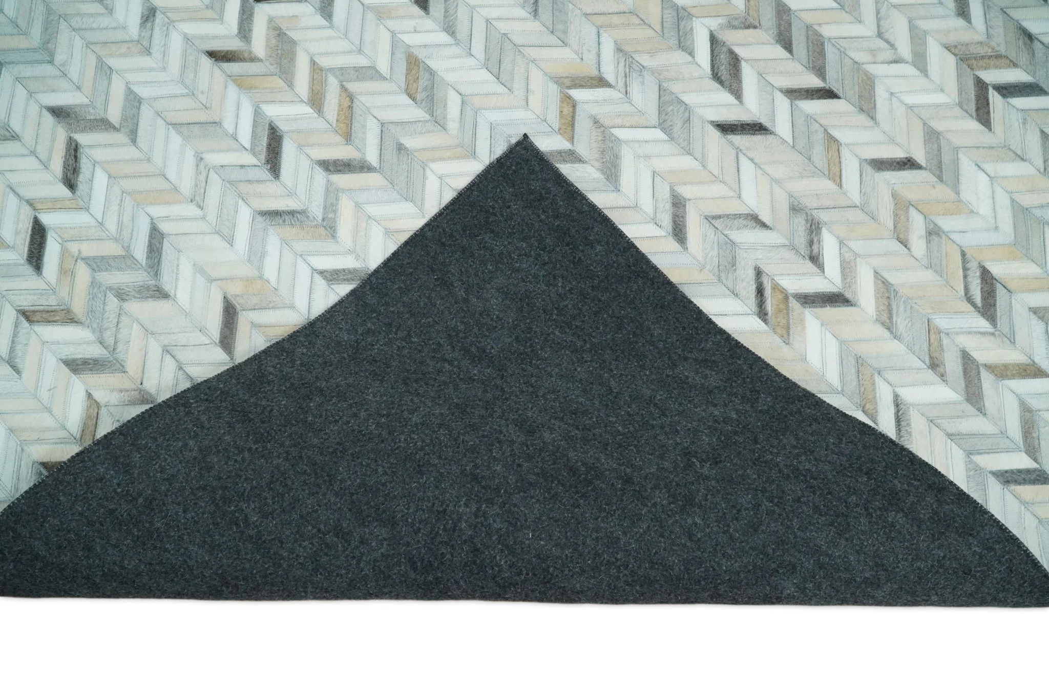 5x8 and 8x10 Genuine Leather Chevron Design Handmade Ivory and Silver Area Rug | LR4 - Image 6