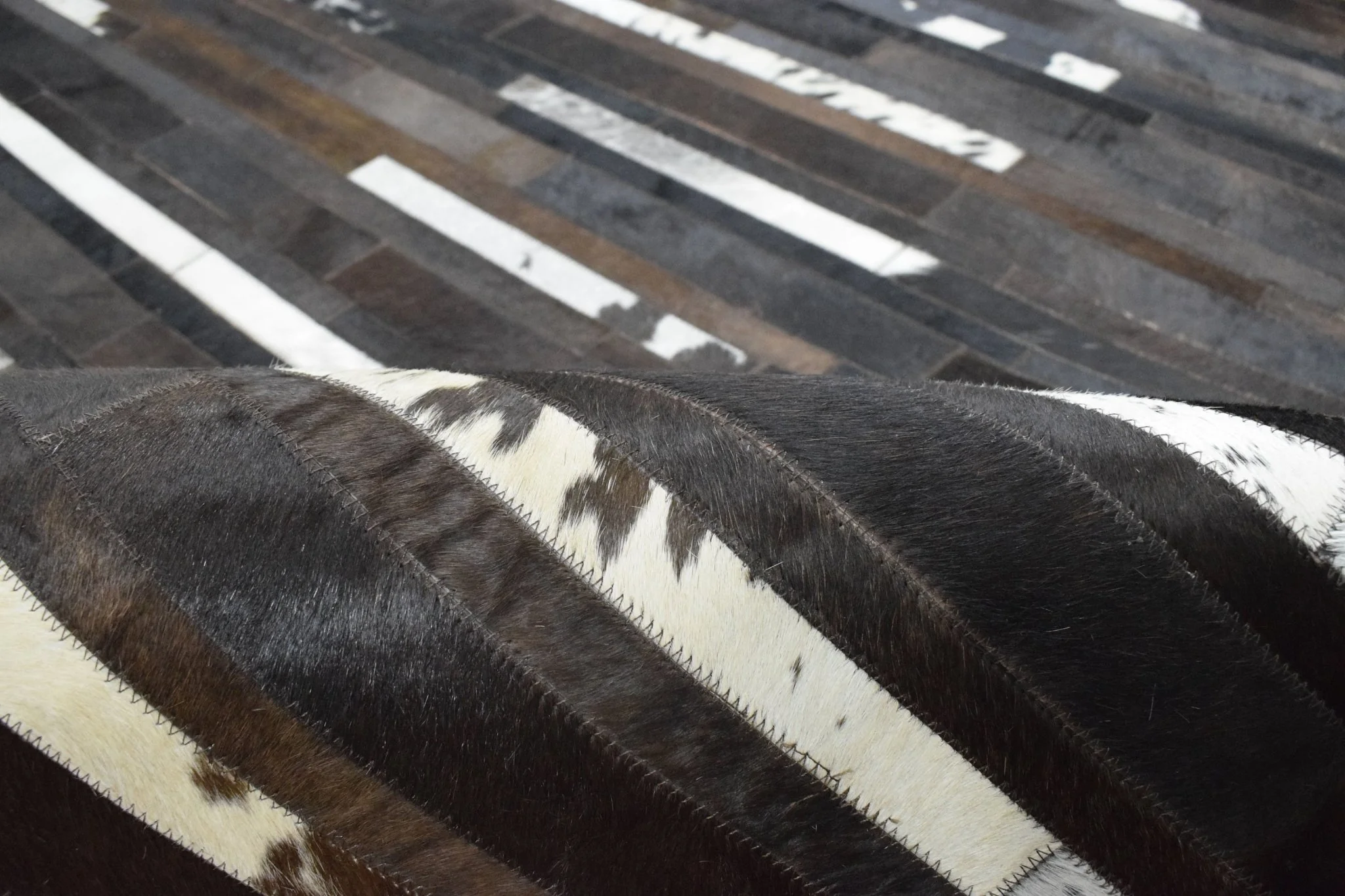 Handwoven Flatweave Hairon Genuine Leather Brown Tan and Ivory Area Rug | LR3 - Image 5