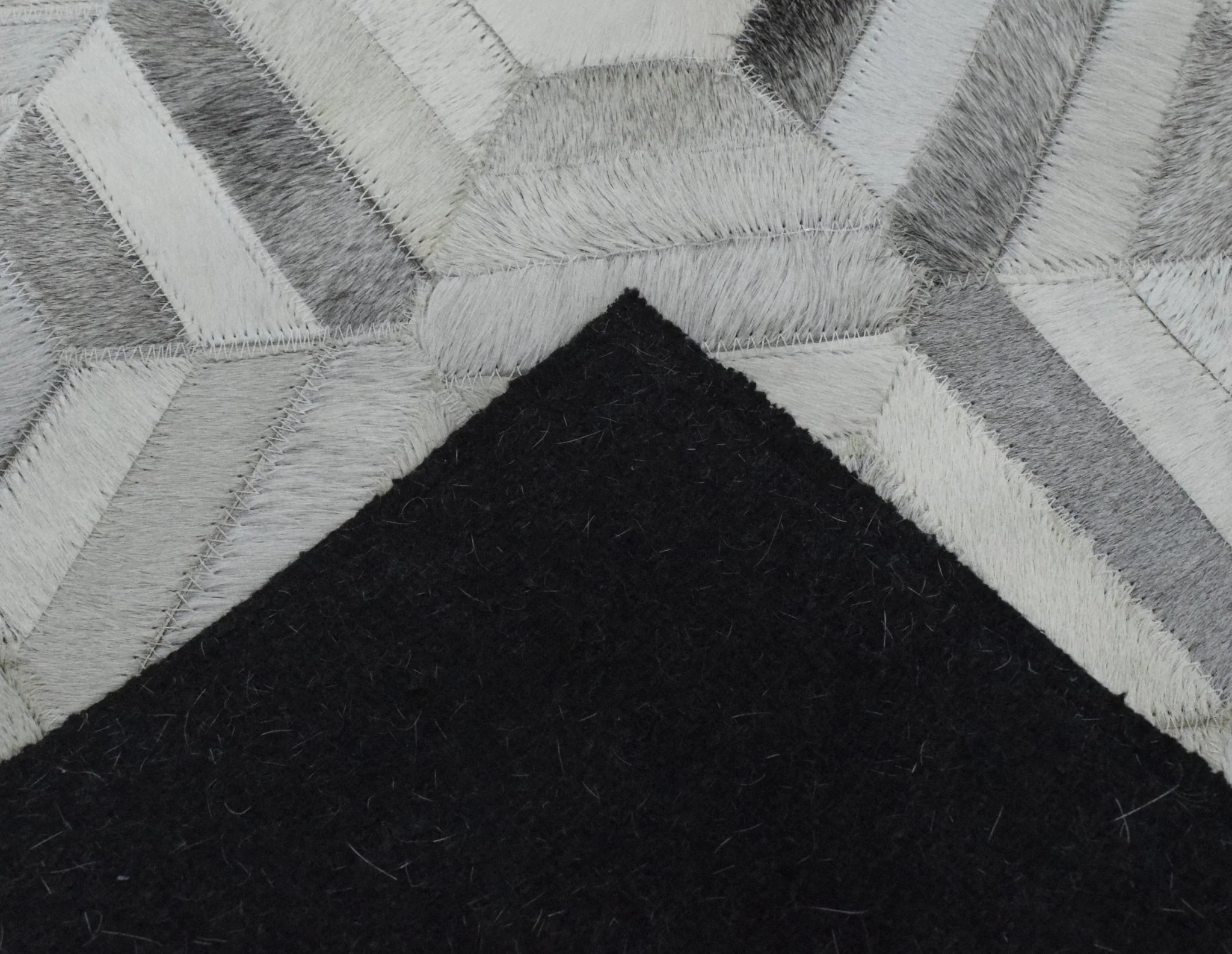 Modern Handmade Hairon Genuine Leather Ivory and Silver Area Rug | LR2 - Image 6