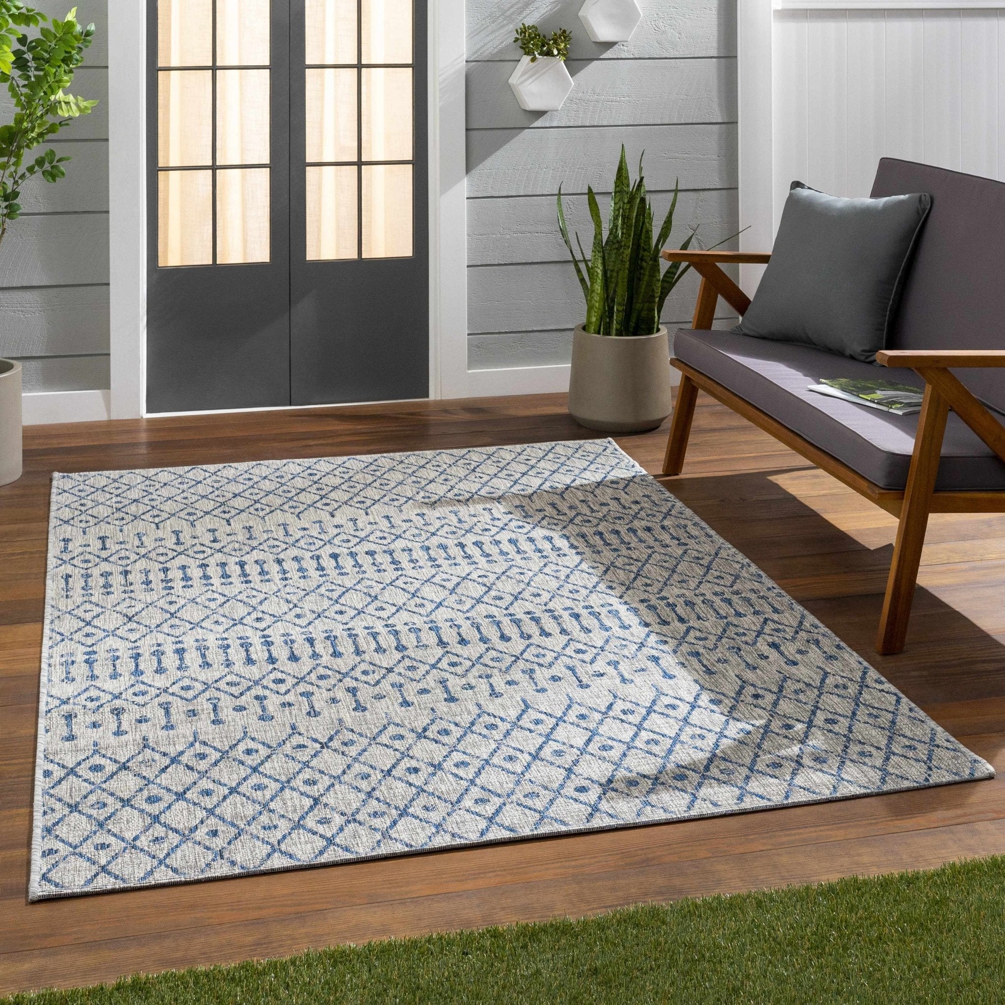 Newbern Modern Geometrical Blue And Gray Machine Woven Outdoor Rug - Image 6