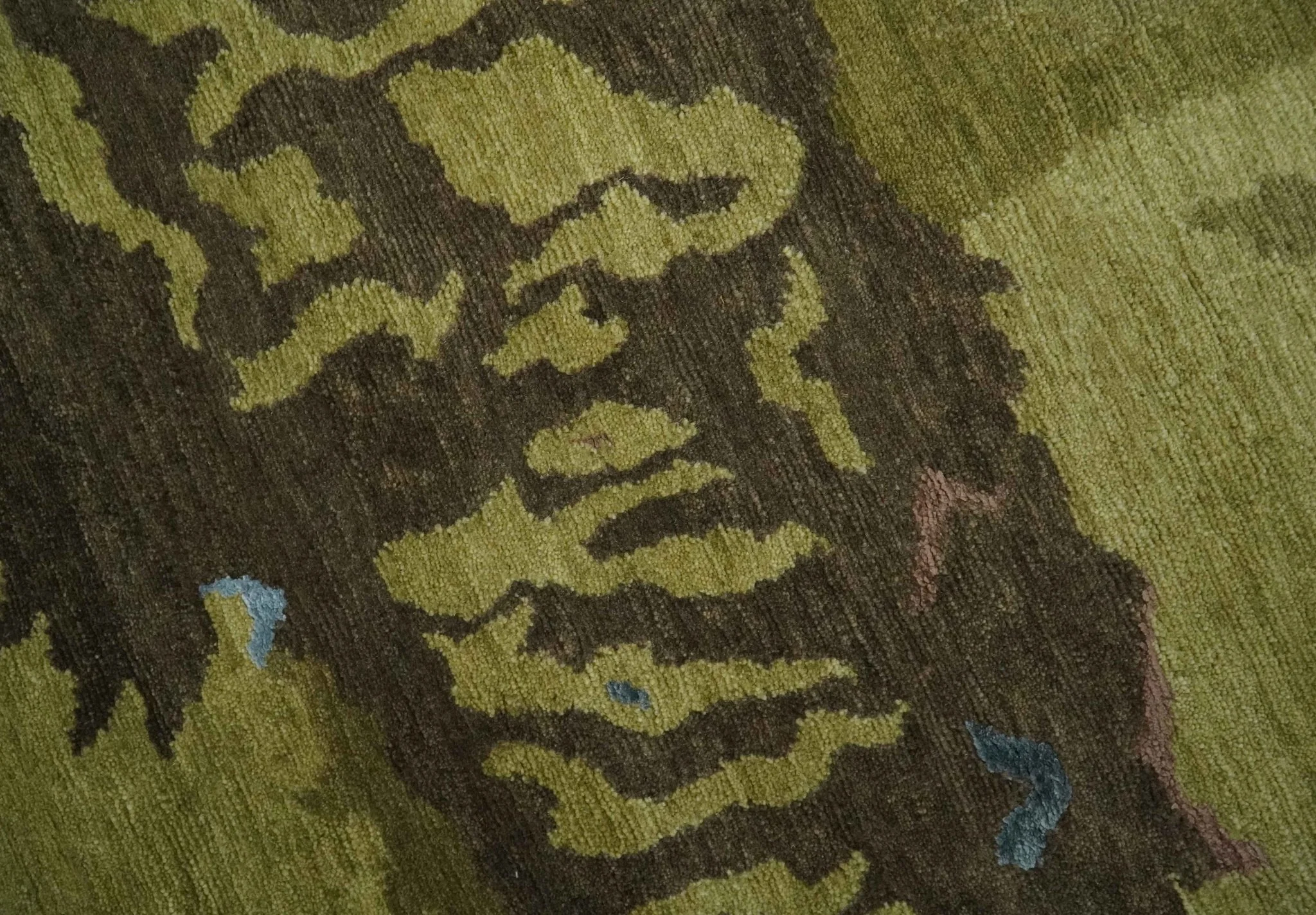 Olive and Brown Modern Abstract 6x9 Hand loom Wool and Silk Area Rug - Image 4
