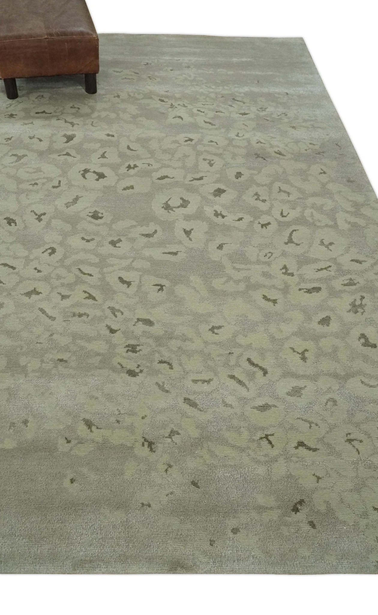 Olive and Dark Green and Silver 5x8 Hand Knotted Abstract Wool and Silk Area Rug - Image 3