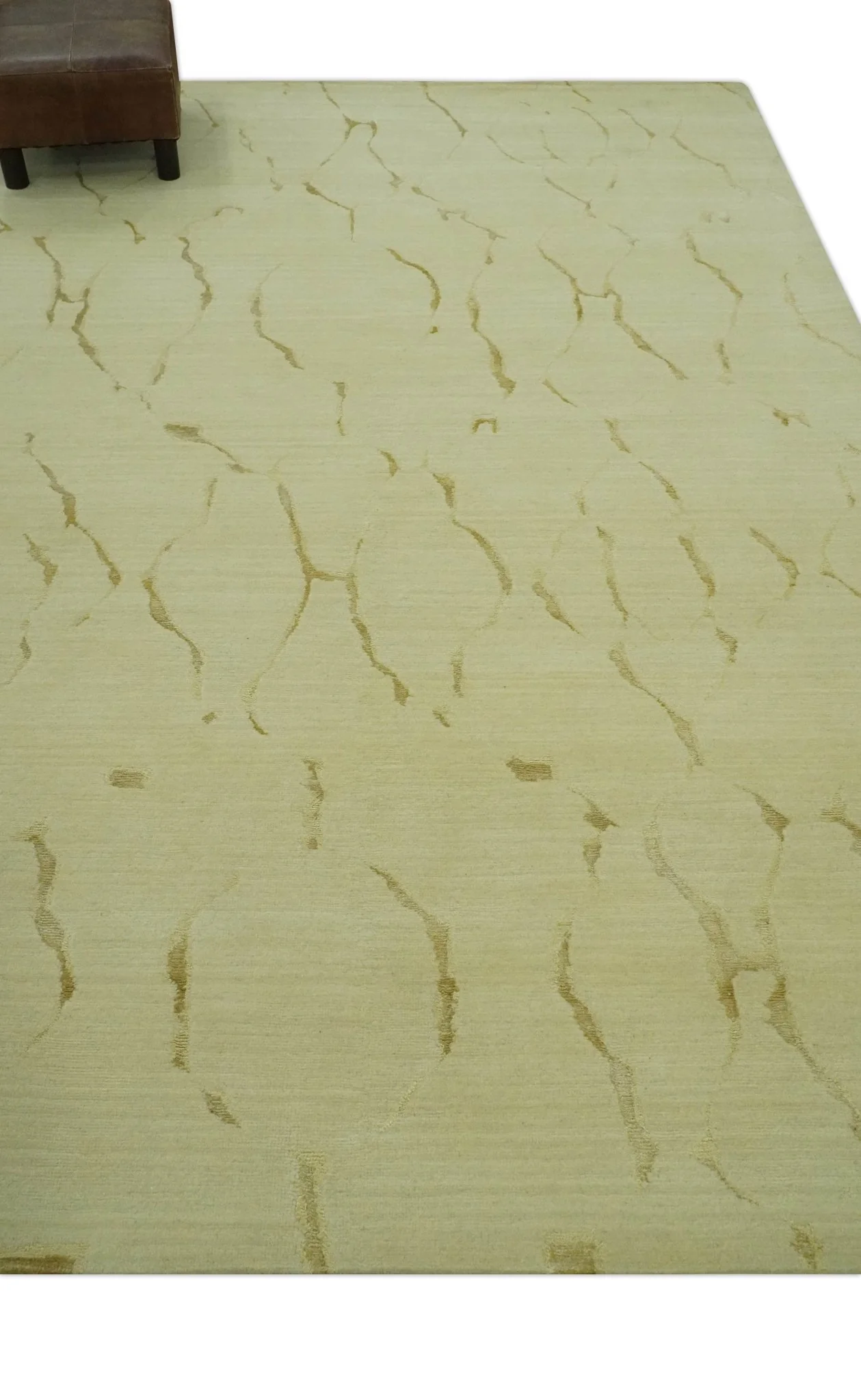 Olive and Gold Modern Abstract Design Hand loom 6x9 wool and Art silk Area Rug - Image 4