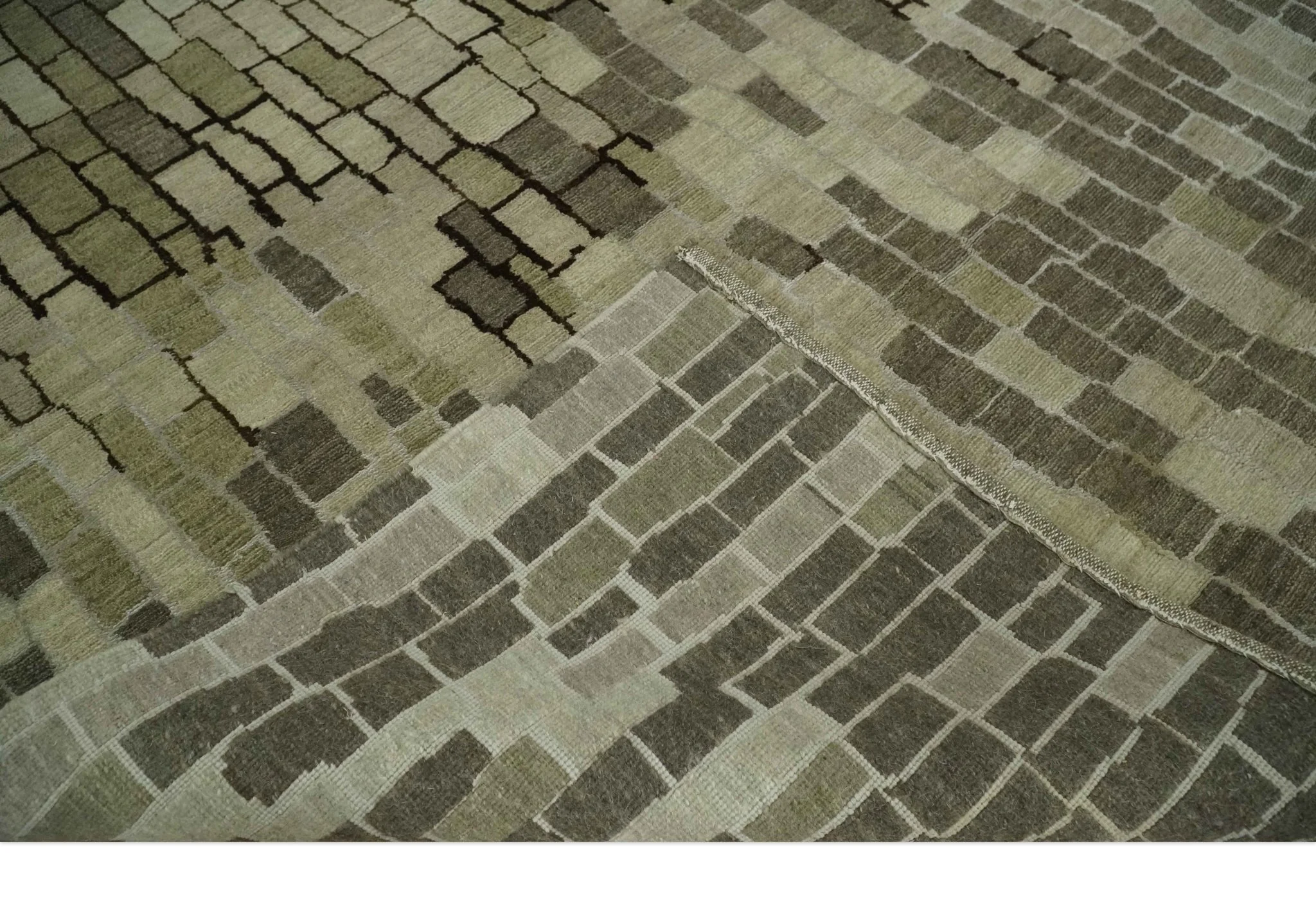 Olive, Beige, Charcoal and Ivory Modern Geometrical Brick Design 4.6x6.6 wool and Art Silk Area Rug - Image 7
