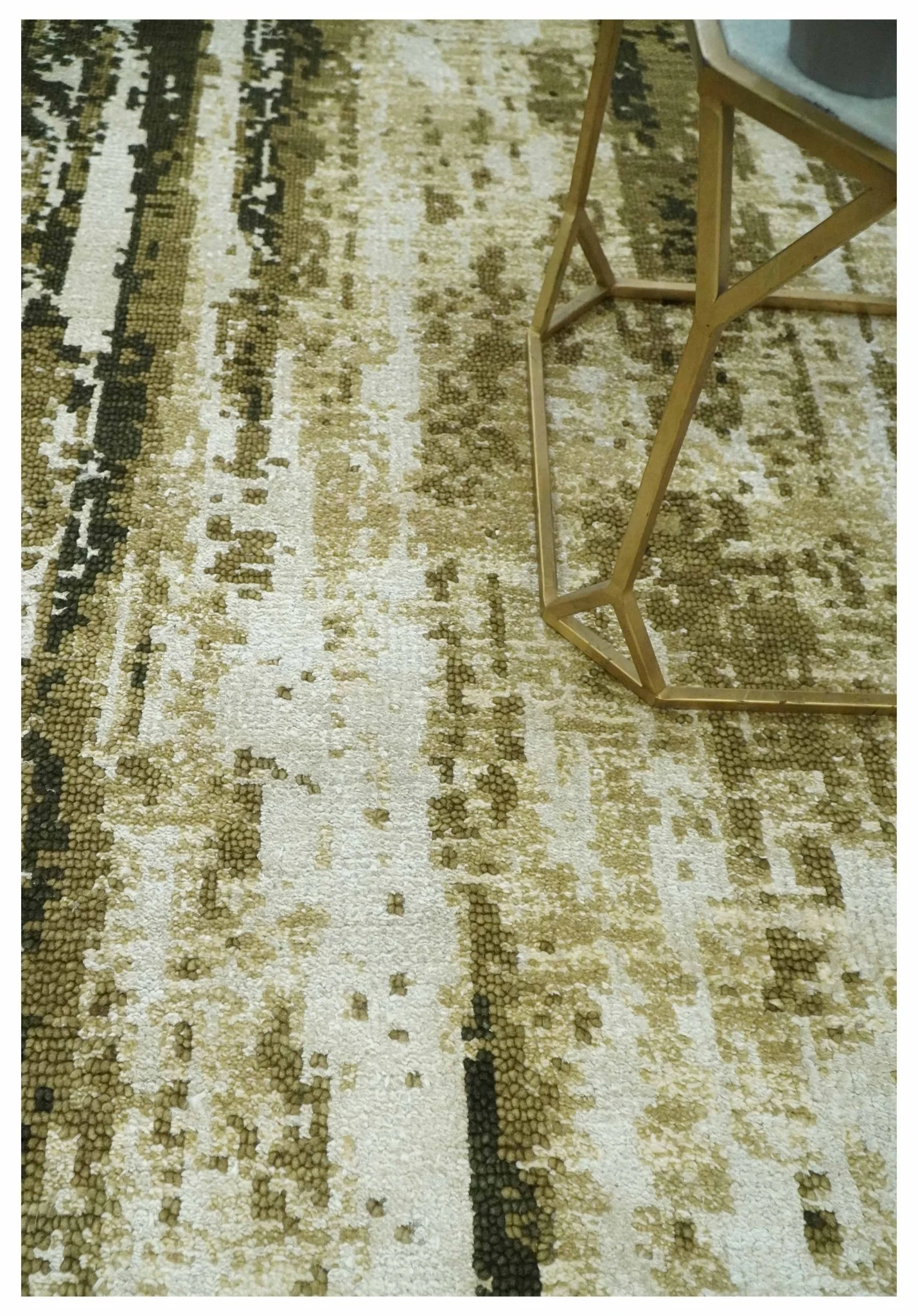 Modern Abstract Olive, ivory and Green Hand Knotted 5x8 wool and Art Silk Area Rug - Image 2