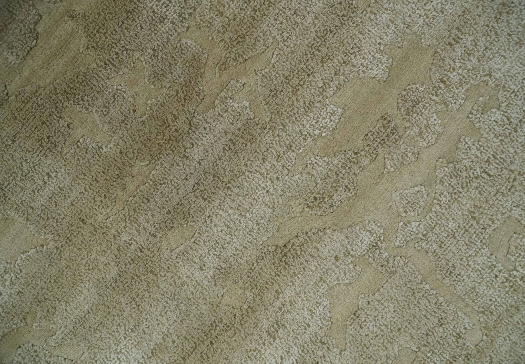 Olive Hand knotted Modern Carved Texture 4x6 Wool and art Silk Area Rug - Image 5