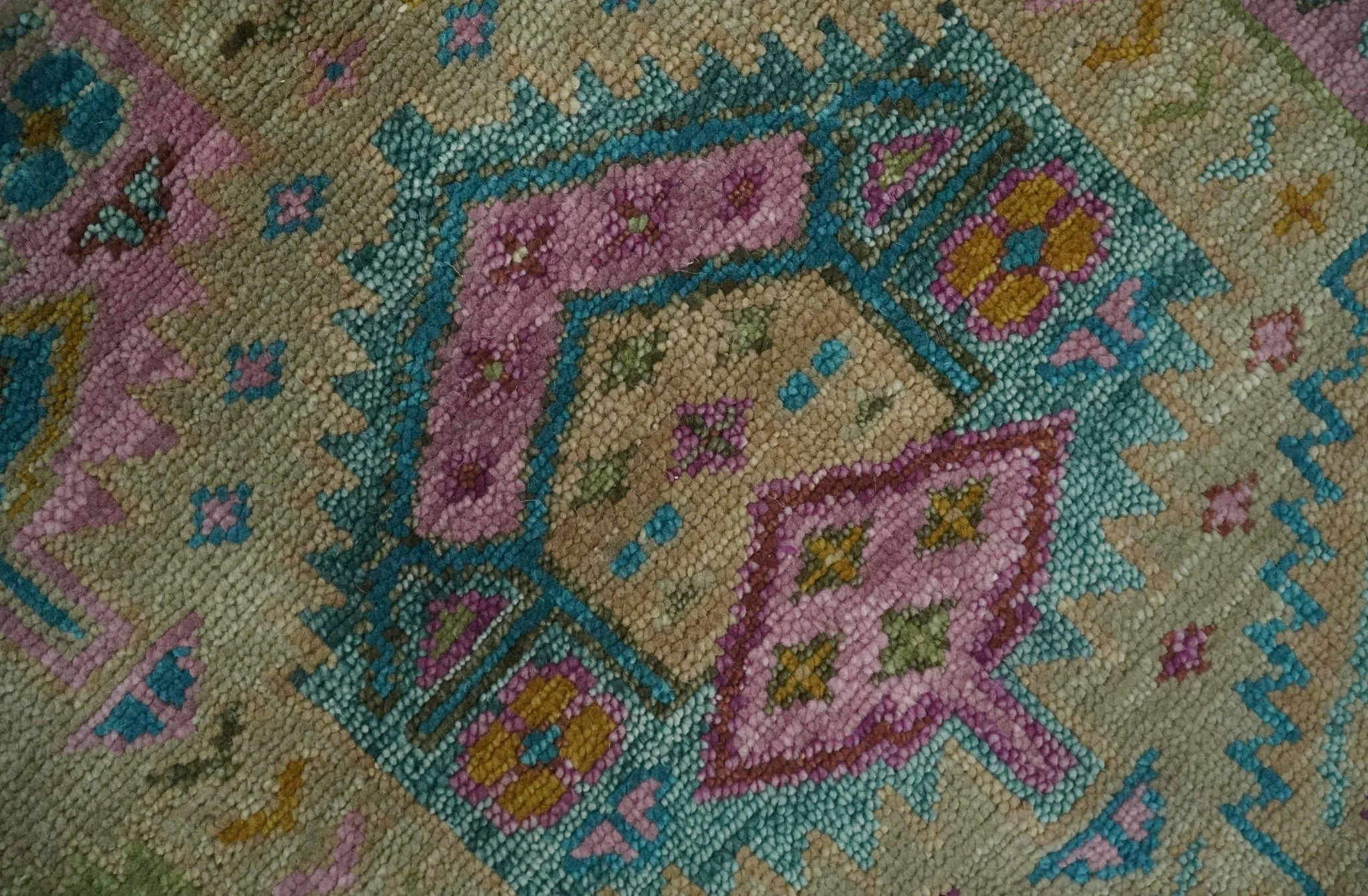 Olive, Teal, Brown and Pink Traditional Ikat Design Hand knotted 8x10 wool Area Rug - Image 4