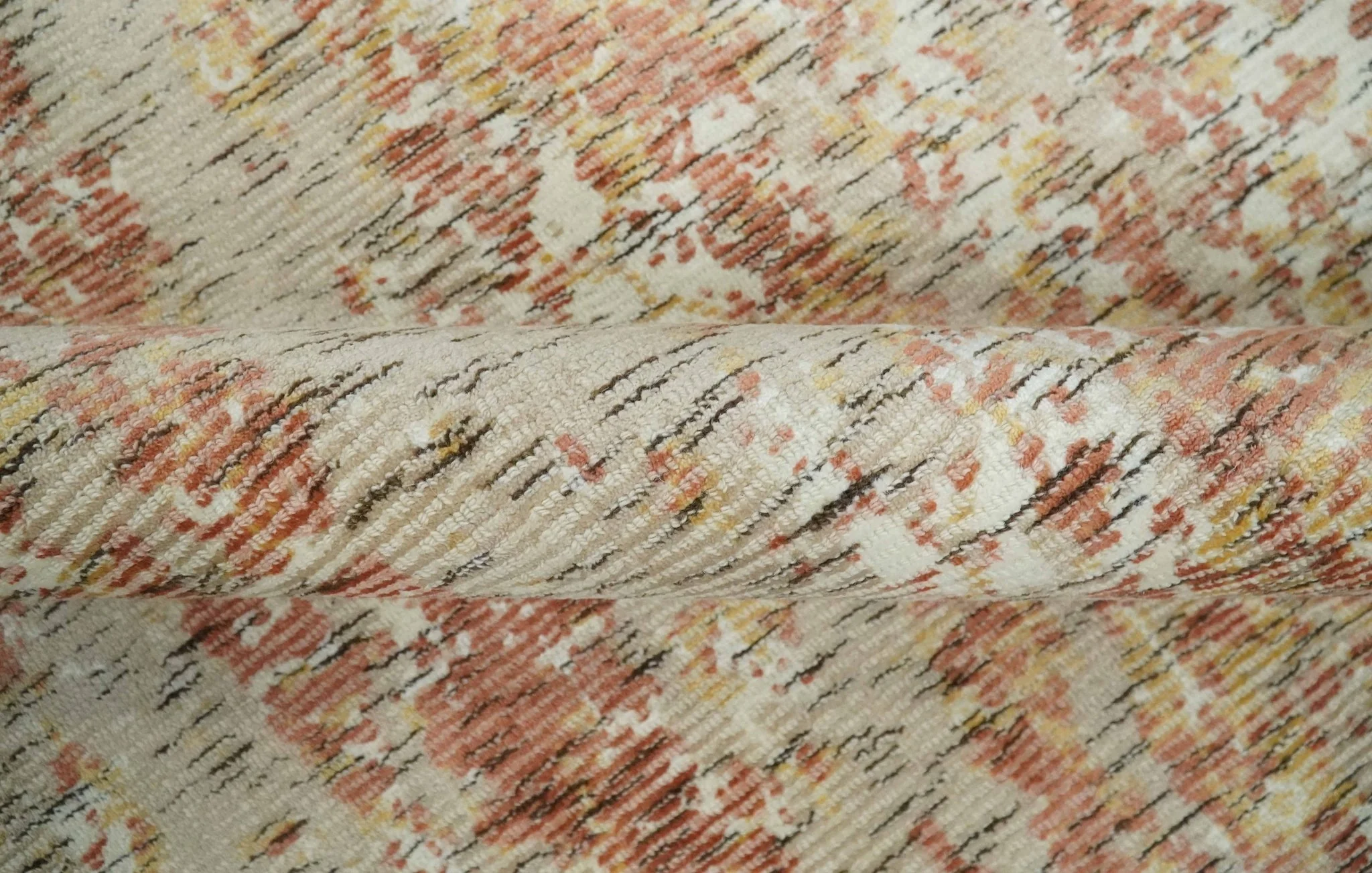 Modern Abstract Peach, Ivory, Gold and Charcoal Hand loom 5x8 Wool and Viscose Area Rug - Image 8