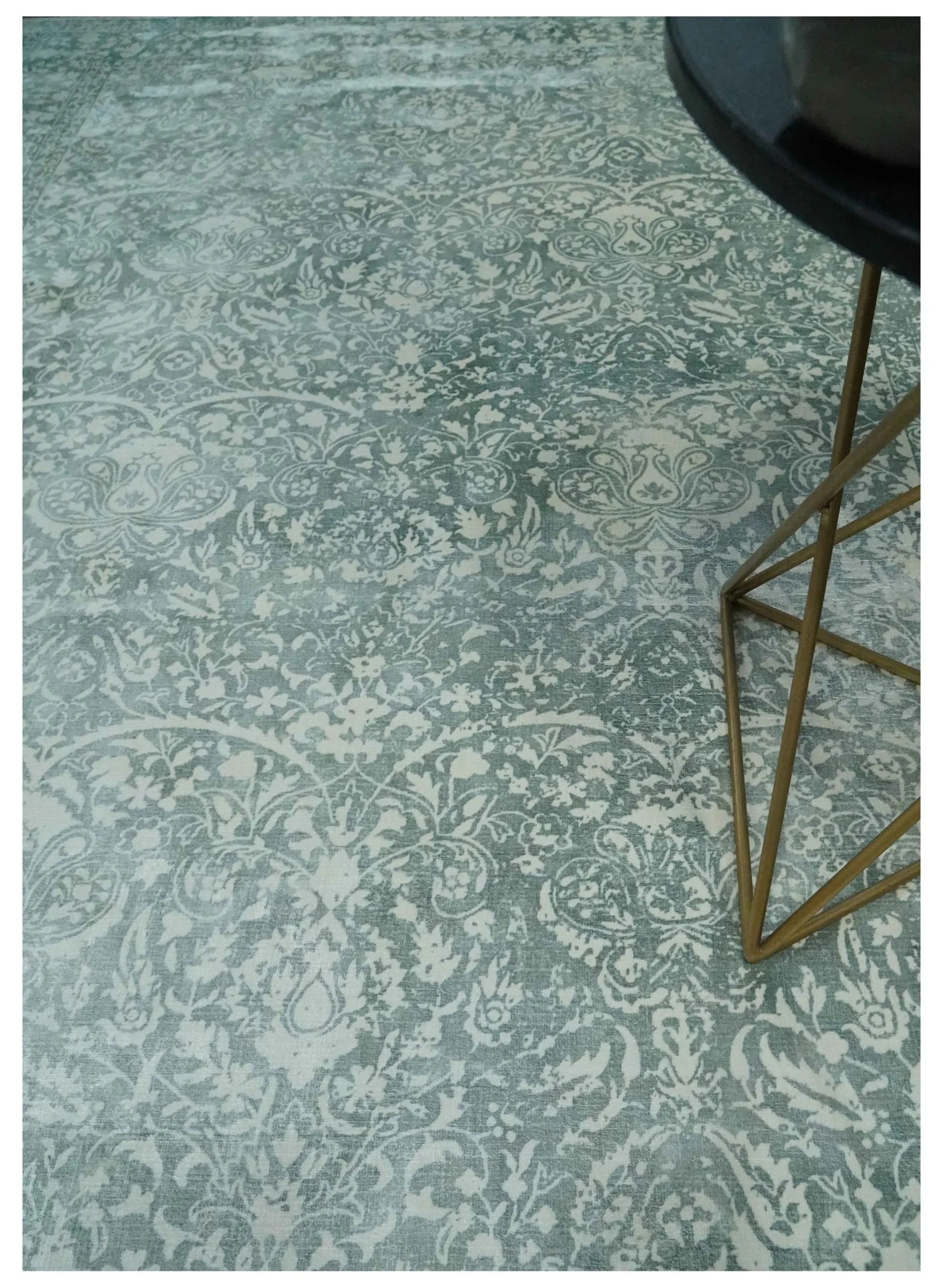 Premium look Floral Ivory and Green 5.6x8 Handloom Viscose Area Rug - Image 3