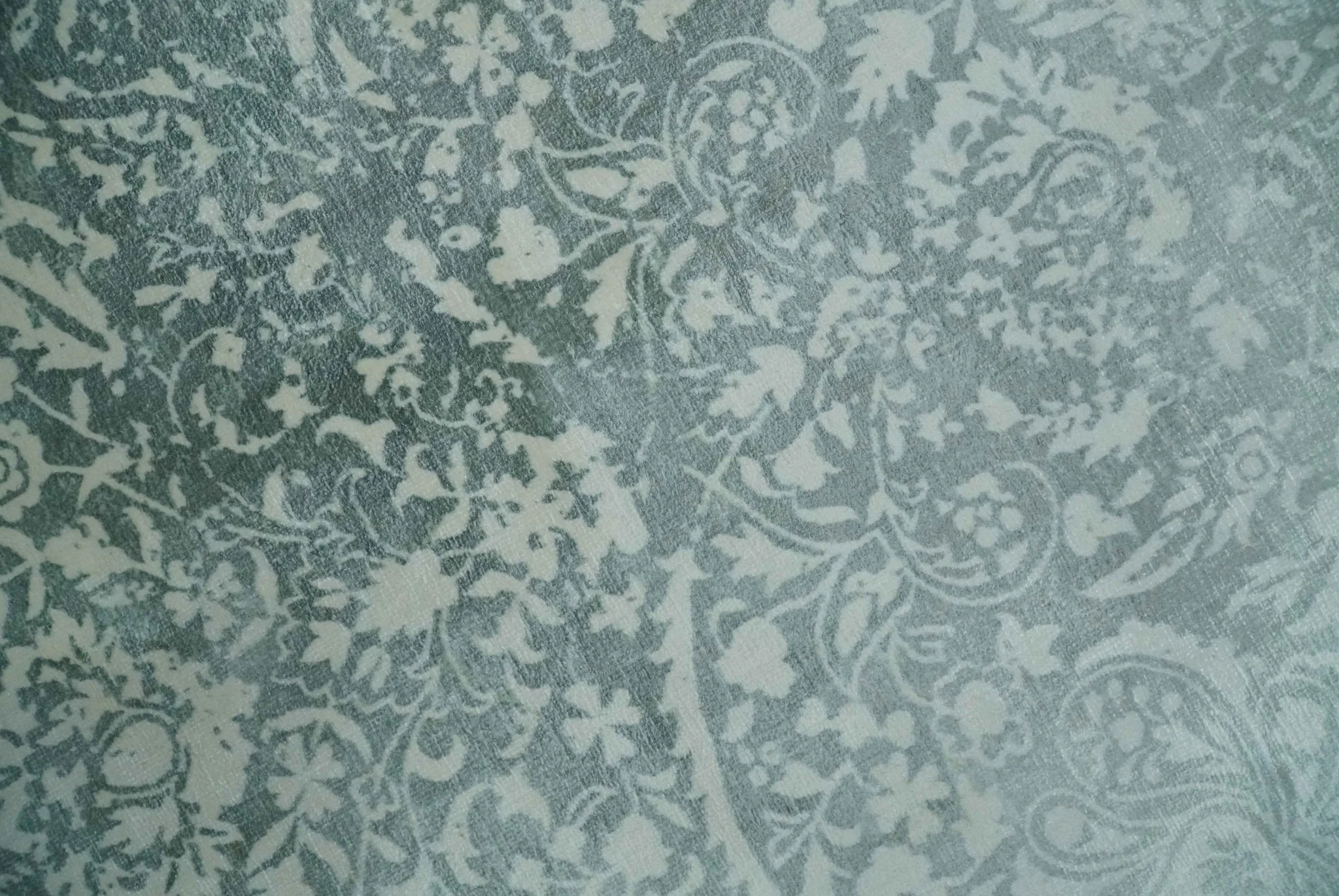 Premium look Floral Ivory and Green 5.6x8 Handloom Viscose Area Rug - Image 5