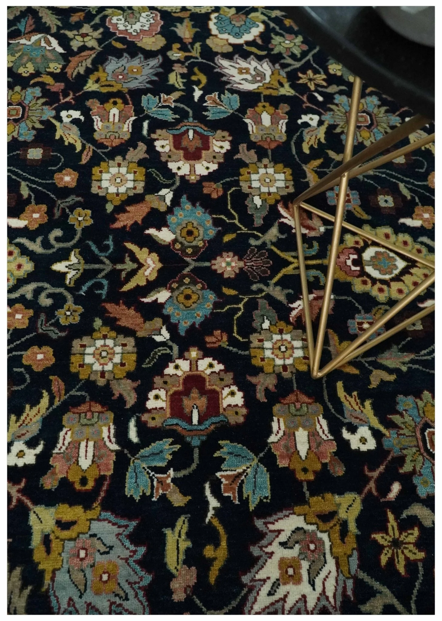 Fine Hand Knotted Black and Ivory 8x10 Traditional Wool Area Rug - Image 2