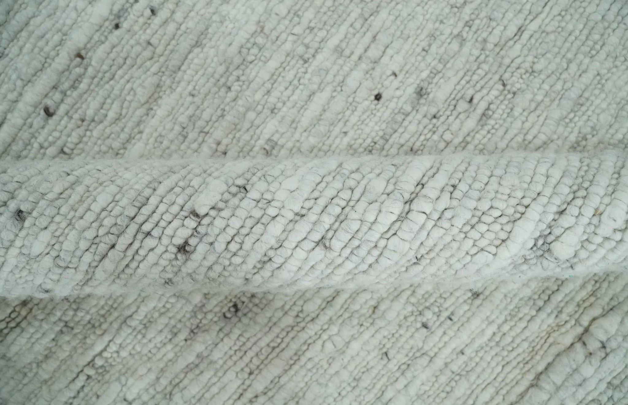 Premium Contemporary loop Pile Ivory Hand woven wool Area Rug - Image 6