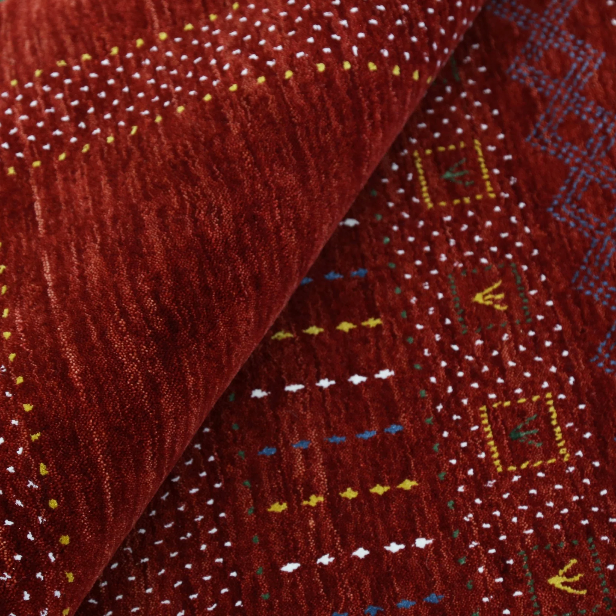 Red Center Pattern Hand Loomed Wool Area Rug - Image 8