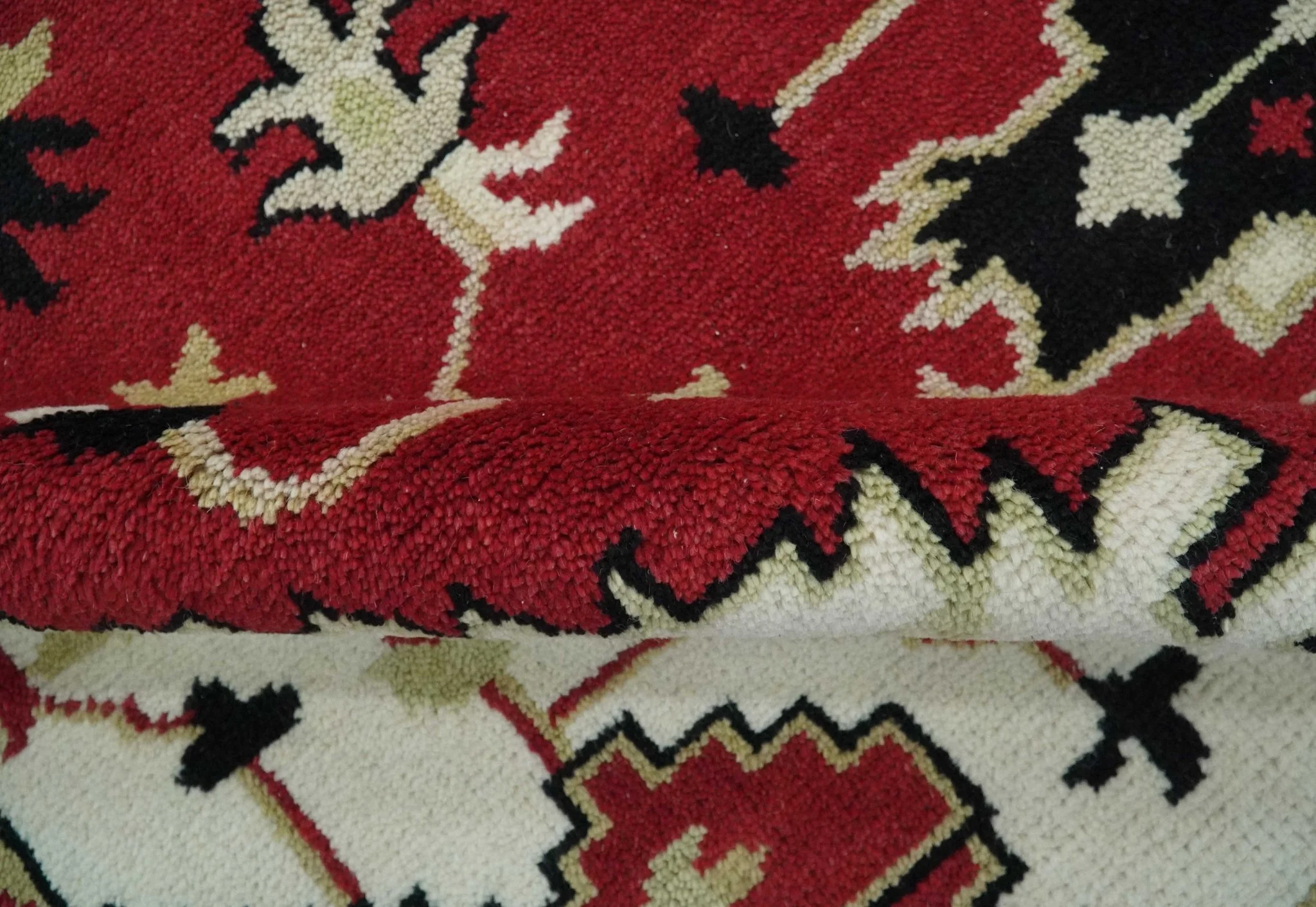 Red, Ivory, Black and Beige 8x10 Hand Knotted Traditional Heriz wool Rug - Image 7