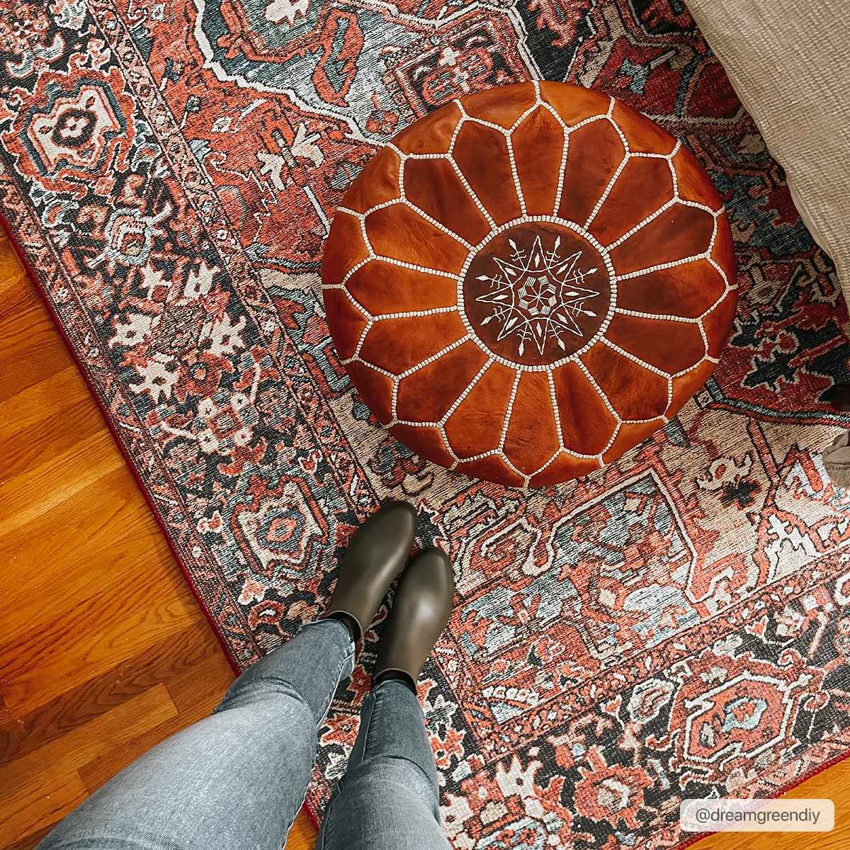 Rich Maroon, Tan and Blue Traditional Heriz Medallion Vintage Style Multi Size rug - Image 2
