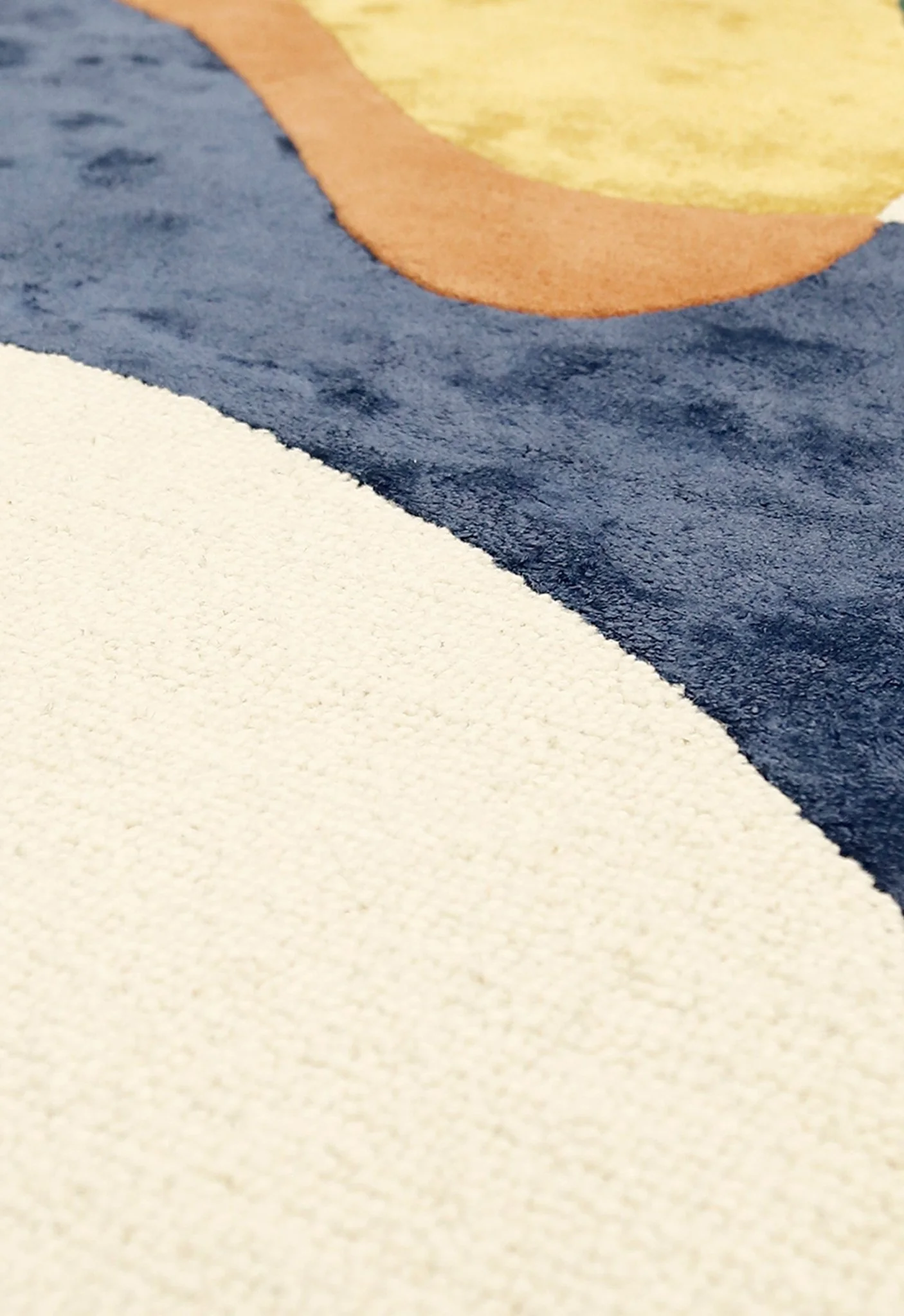 Riverstone Pattern Multicolor Hand Tufted 5x8 Wool Rug - Image 5