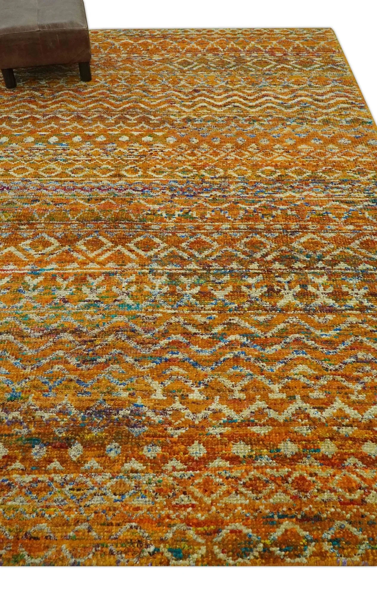 Rust and Beige 5.6x8.6 Contemporary Southwestern Tribal Trellis Recycled silk Rug - Image 3