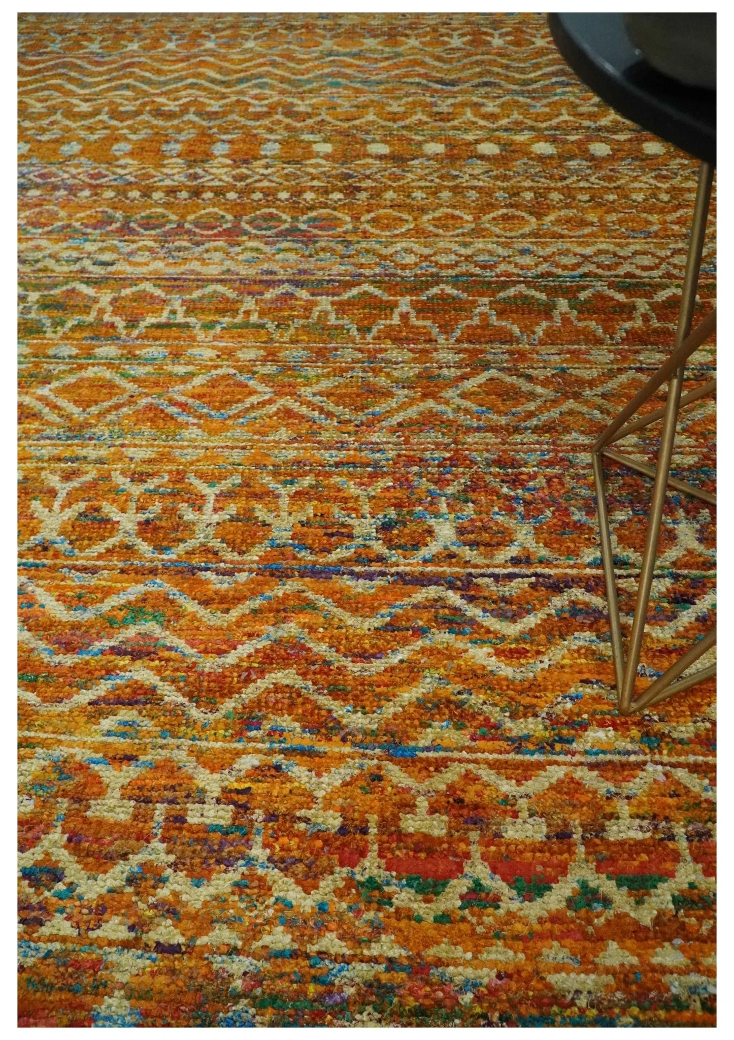 5.6x8.6 Hand Knotted Rust and Beige Modern Contemporary Southwestern Tribal Trellis Recycled wool Area Rug - Image 2