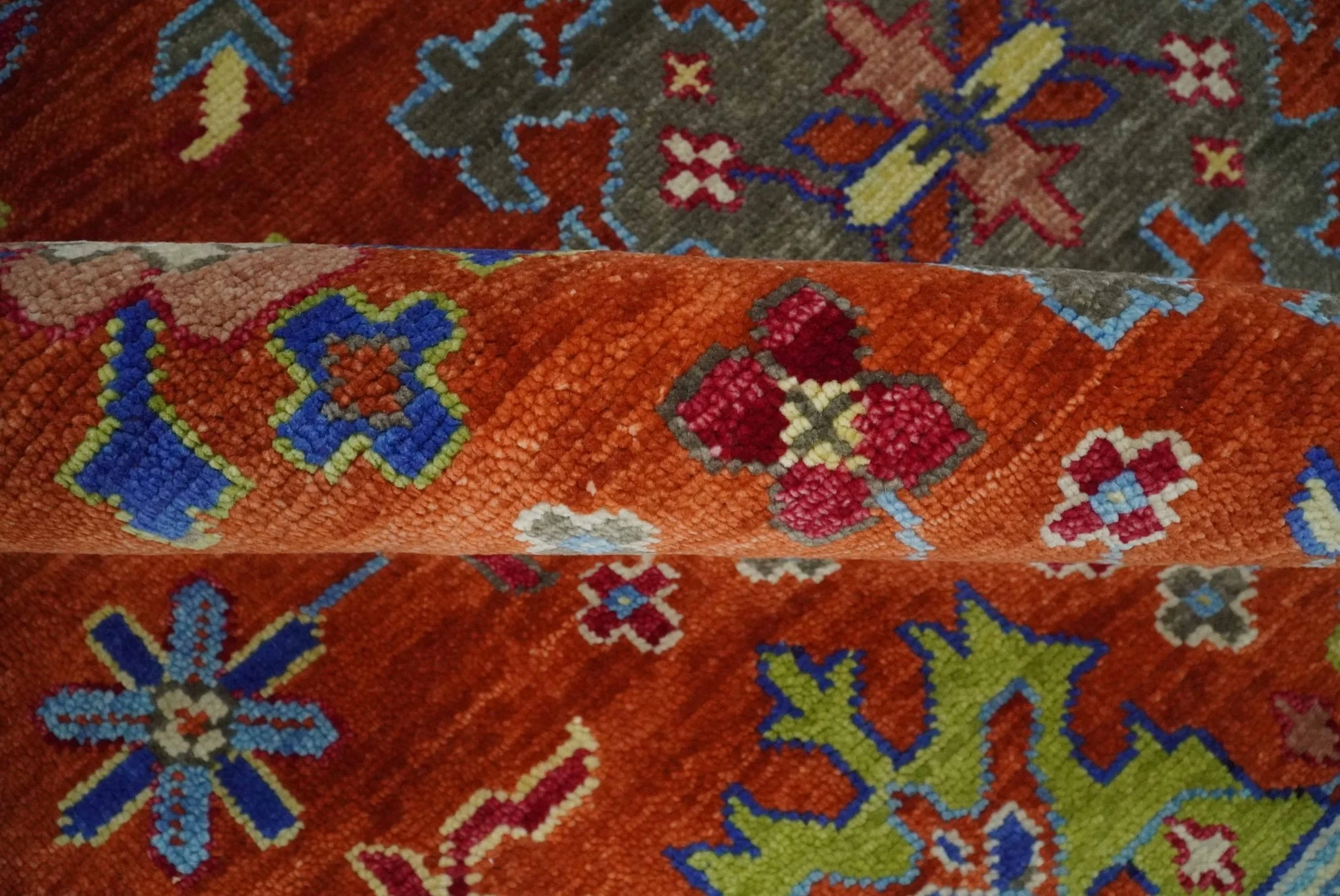 Red and Ivory Vibrant colorful Hand knotted Traditional Oushak 9x12 Wool Area Rug - Image 6