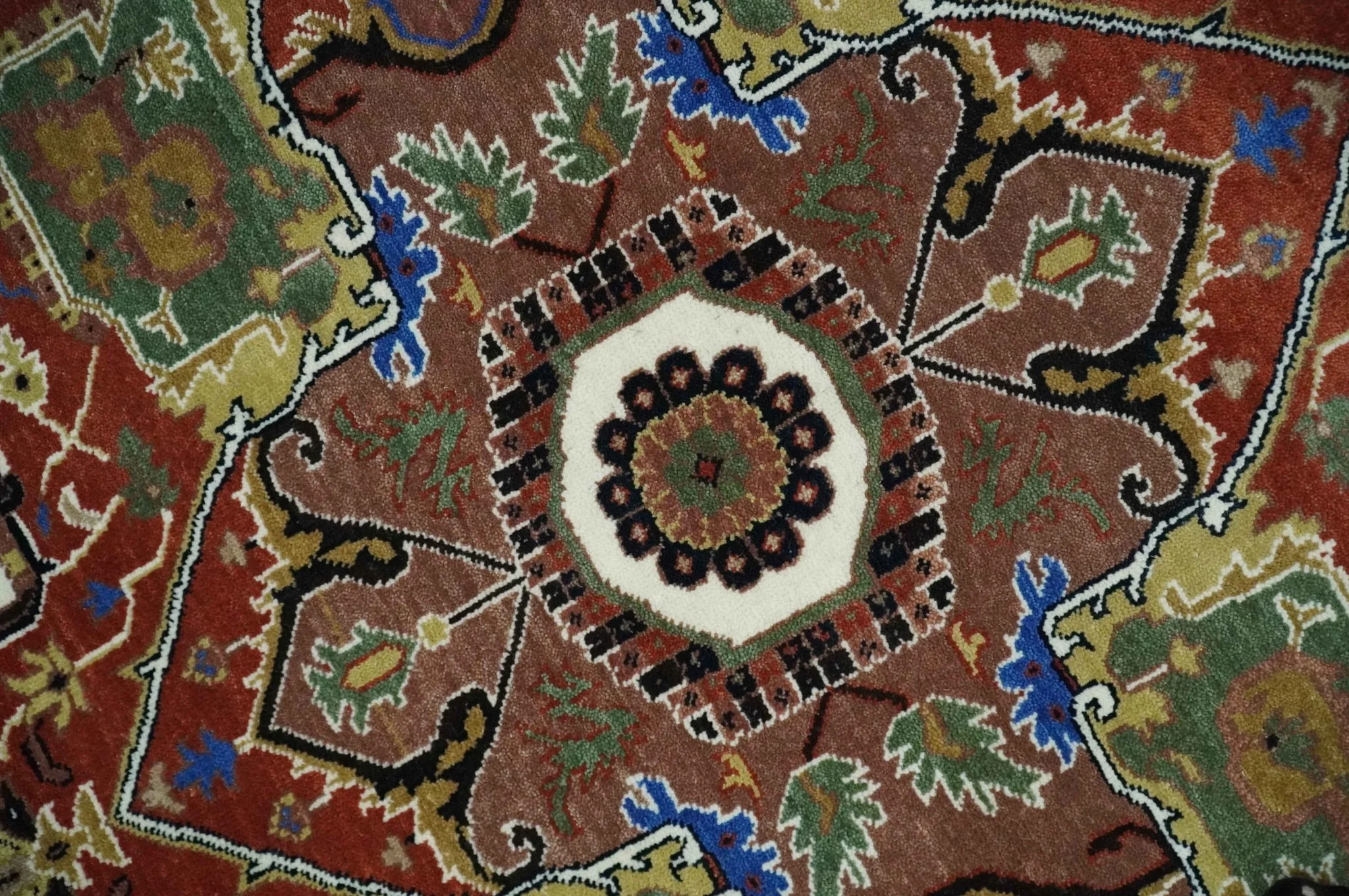 Premium Fine Knots Rust, Ivory and Olive 8x10 Hand knotted Traditional Wool Area Rug - Image 4