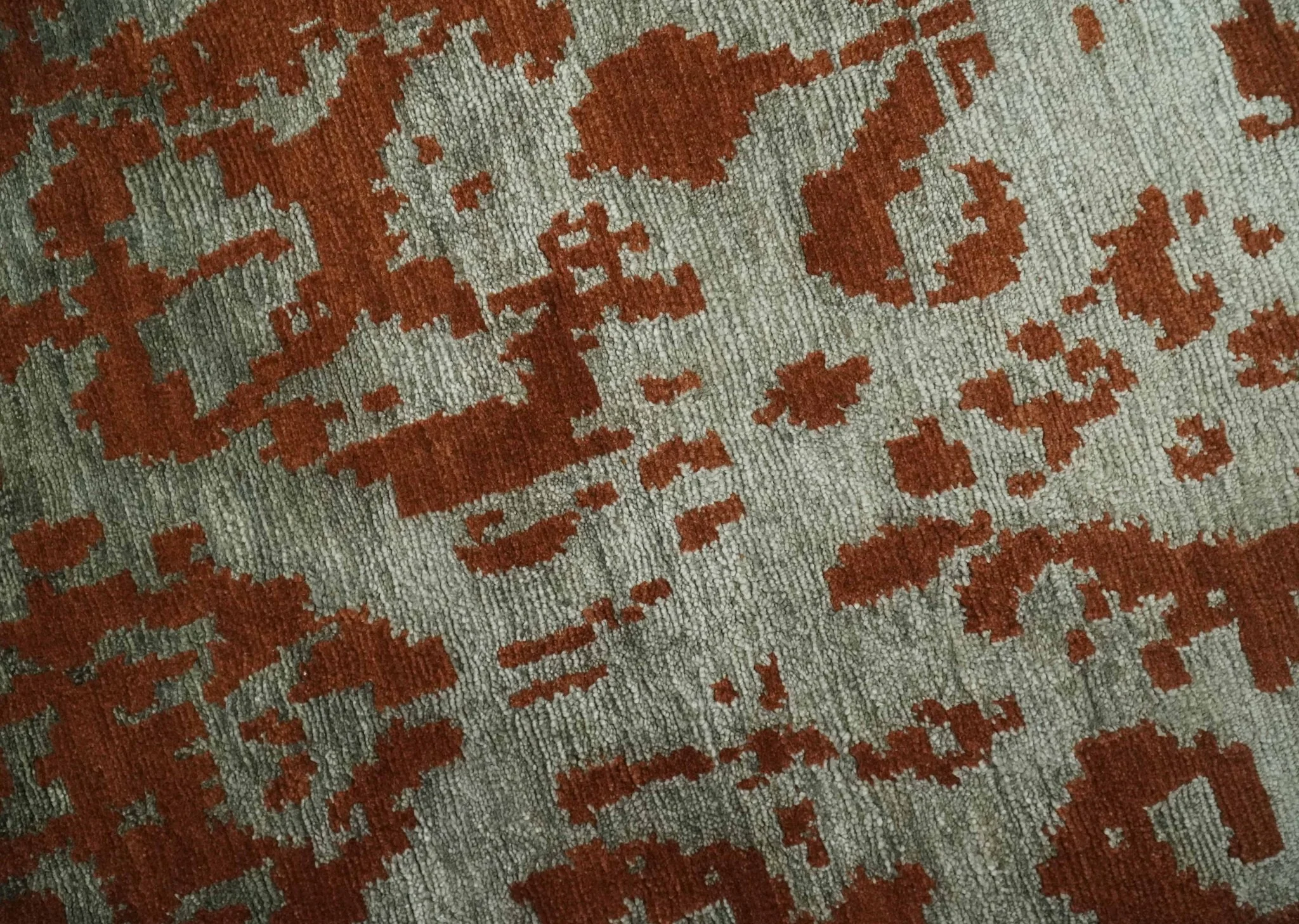 6x9 Rust, Silver and Gray Traditional ikat design Hand loom wool and Viscose Area Rug - Image 4