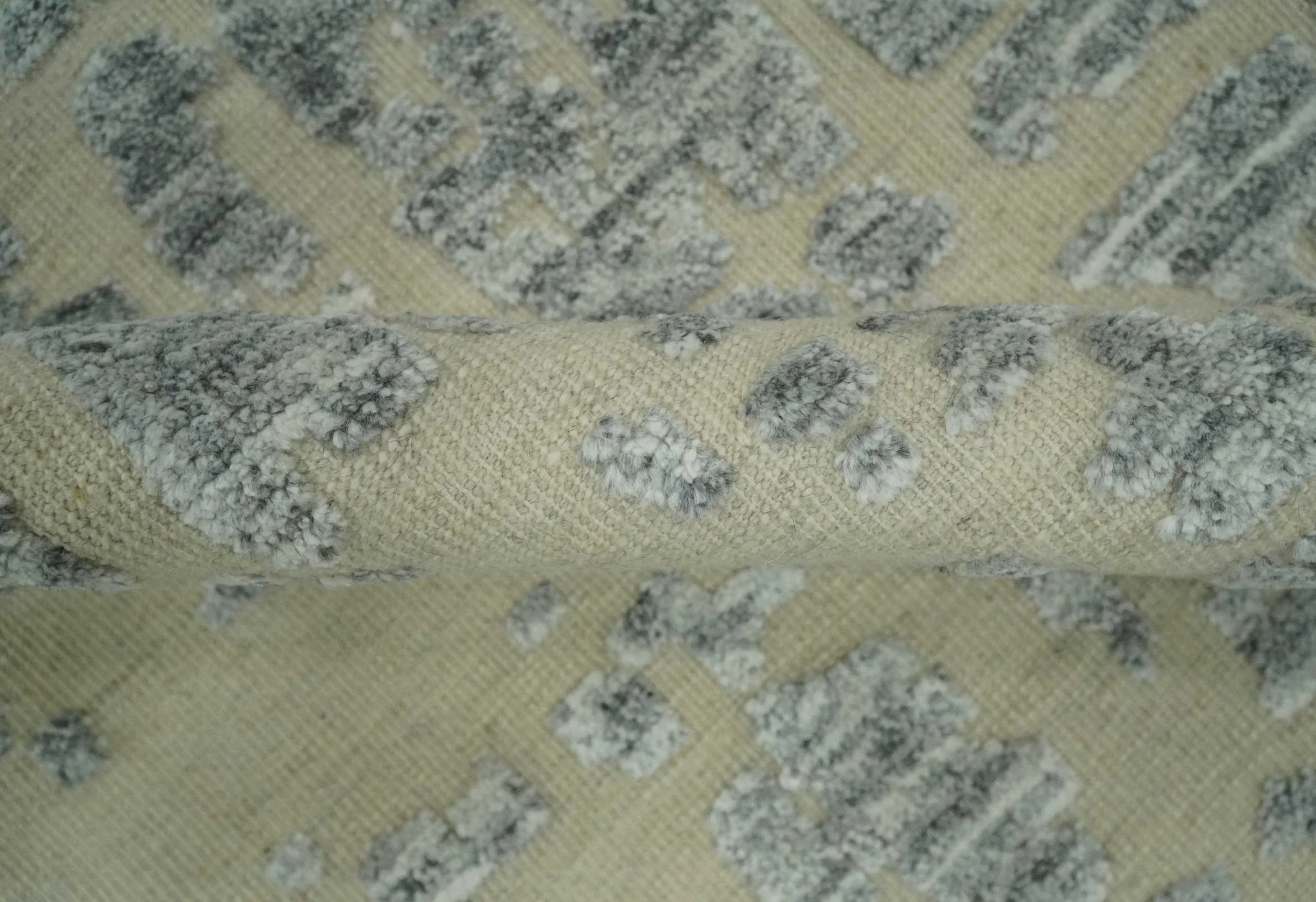 Shabby Chic 8x10 Hand Knotted Woolen Modern Contemporary Beige and Silver Tribal Area Rug | TRI53743 - Image 9
