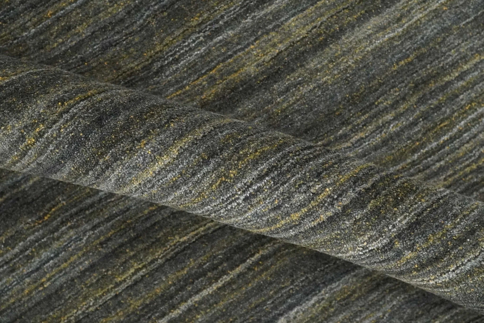 Shaded Olive and Gray Scandinavian 5x7 Blended bamboo Silk Flatwoven Area Rug | HL43 - Image 5
