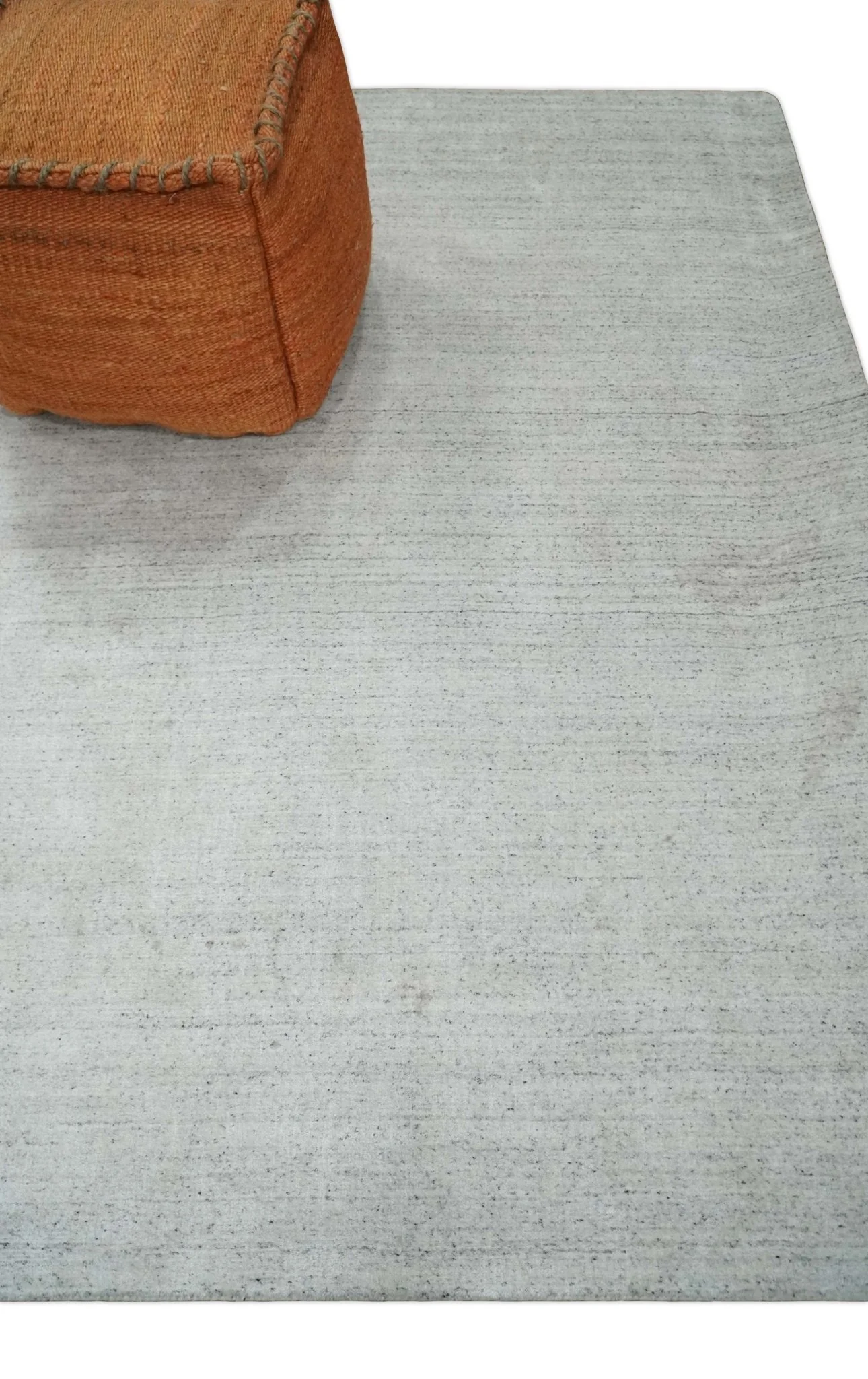 Shaded Solid Silver and White Scandinavian 5x7 Blended Wool Flatwoven Area Rug | HL25 - Image 2
