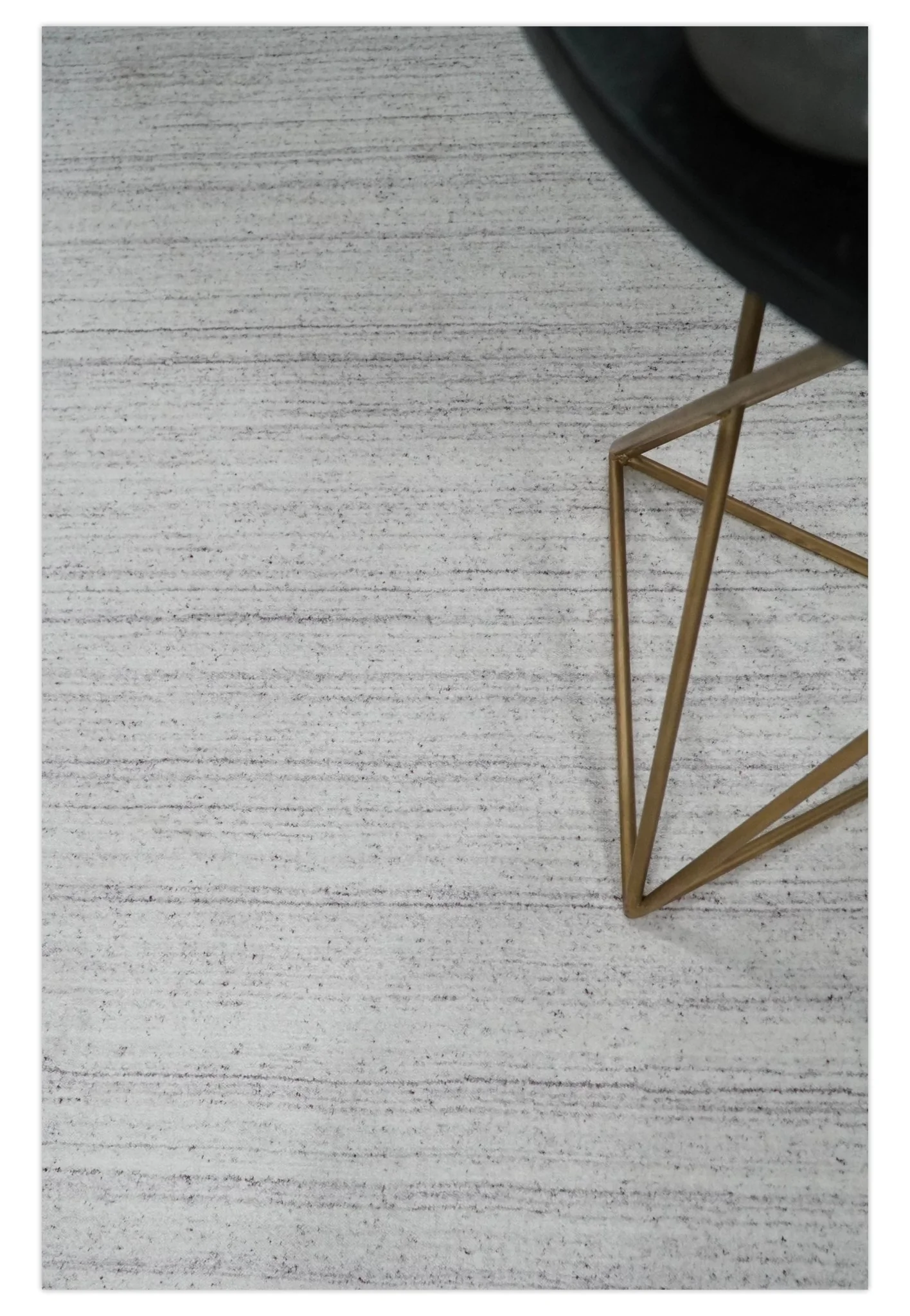 Shaded Solid Ivory and Purple Scandinavian 5x7 Blended Wool Flatwoven Area Rug | HL27 - Image 2