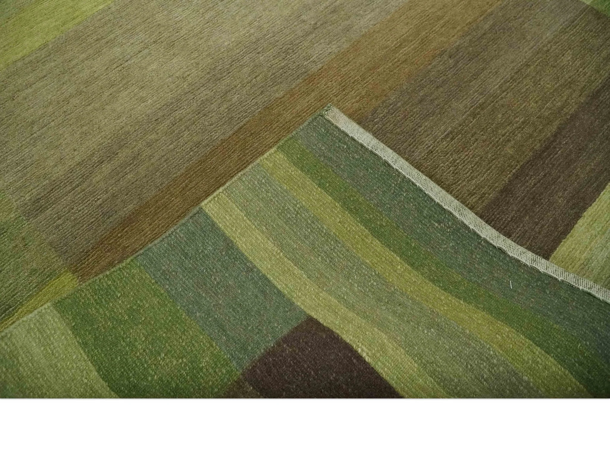 Shades of Green Modern Geometrical Stripes Design Hand loom 5x8 wool Area rug - Image 7