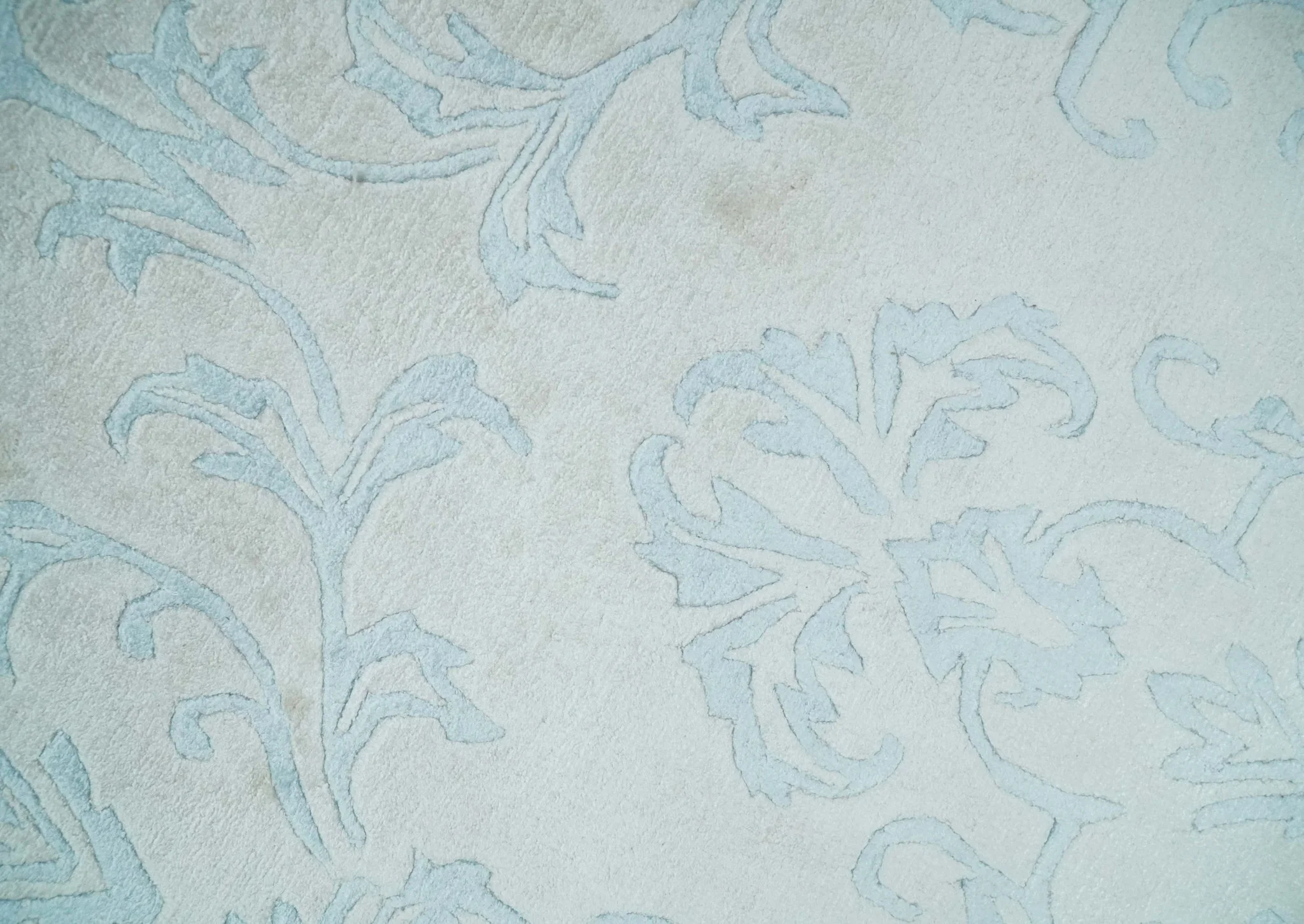 Silky 8x10 Silver and Aqua Handmade Floral Design Art Silk  Area Rug - Image 4