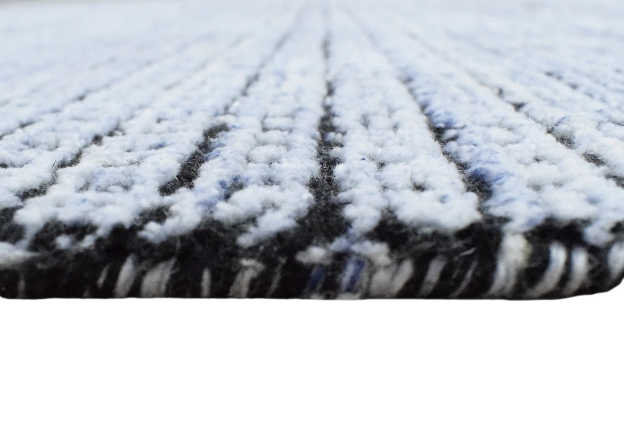 5x8 Silver and Black Handmade Area Rug Made With Fine Viscose - Image 5