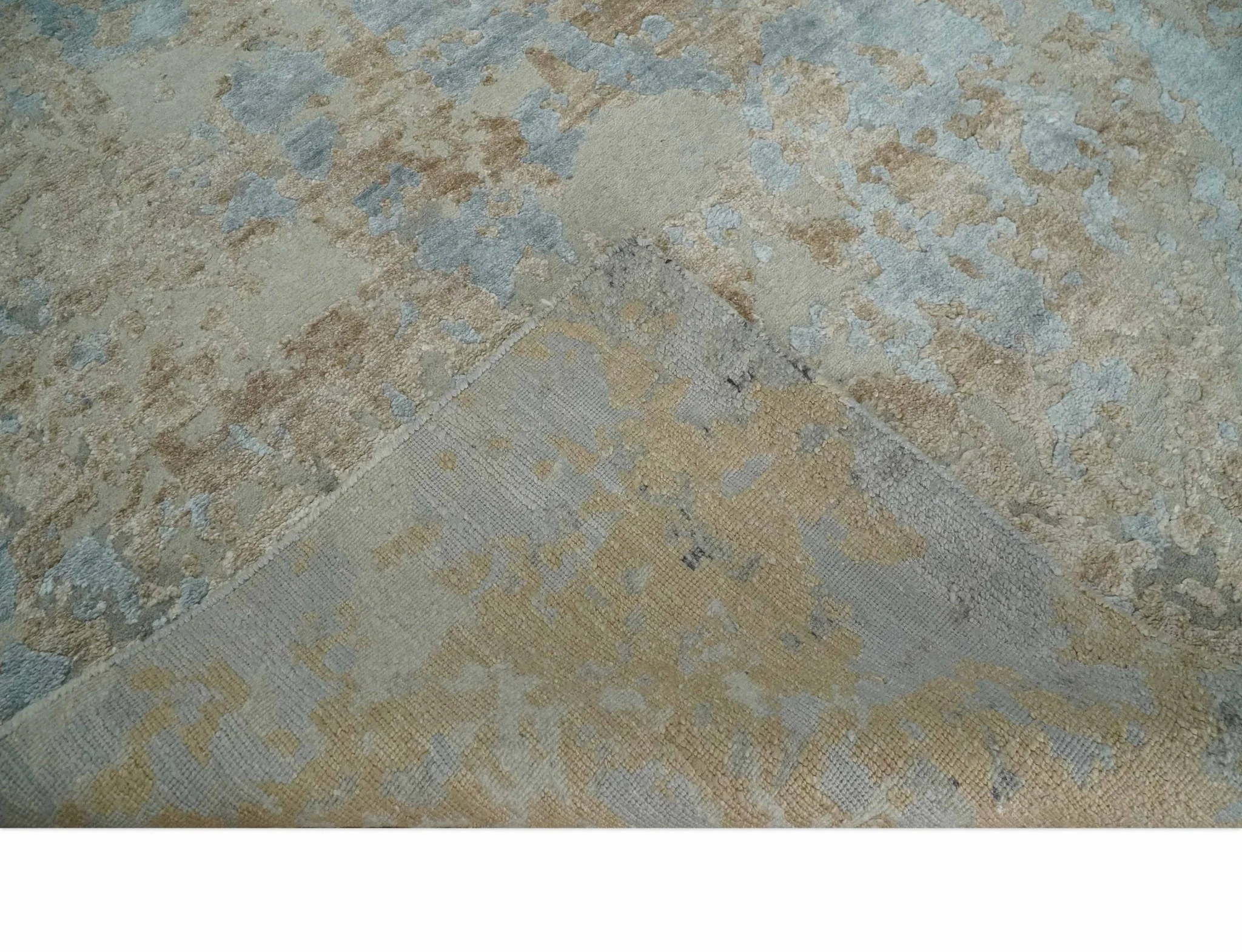 Premium look Hand knotted Silver and Blue modern Abstract wool and Silk Blended 7.10x9.6 Area Rug - Image 7