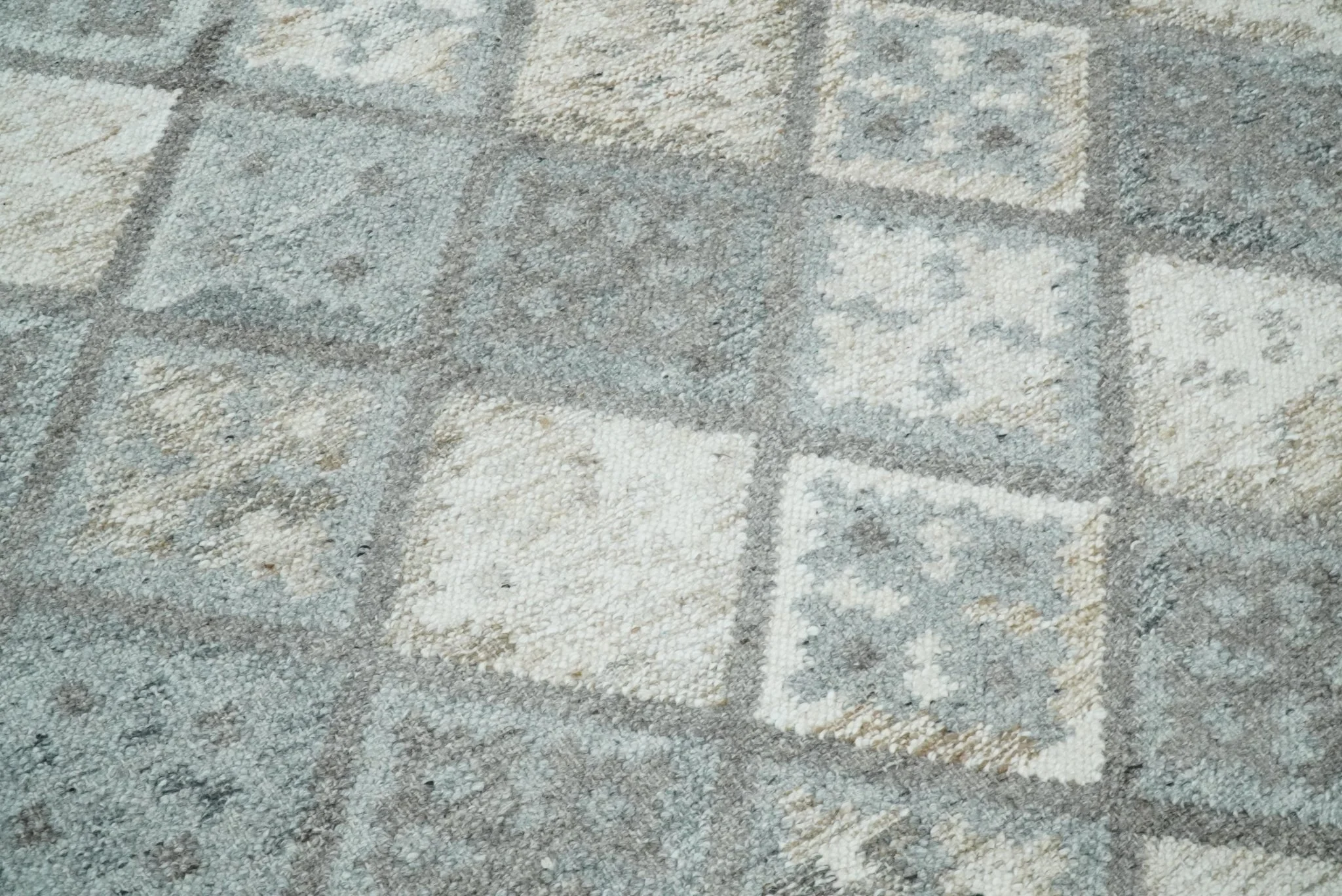Silver and Brown Kilim Rug made with Fine wool and Viscose | SE3 - Image 2