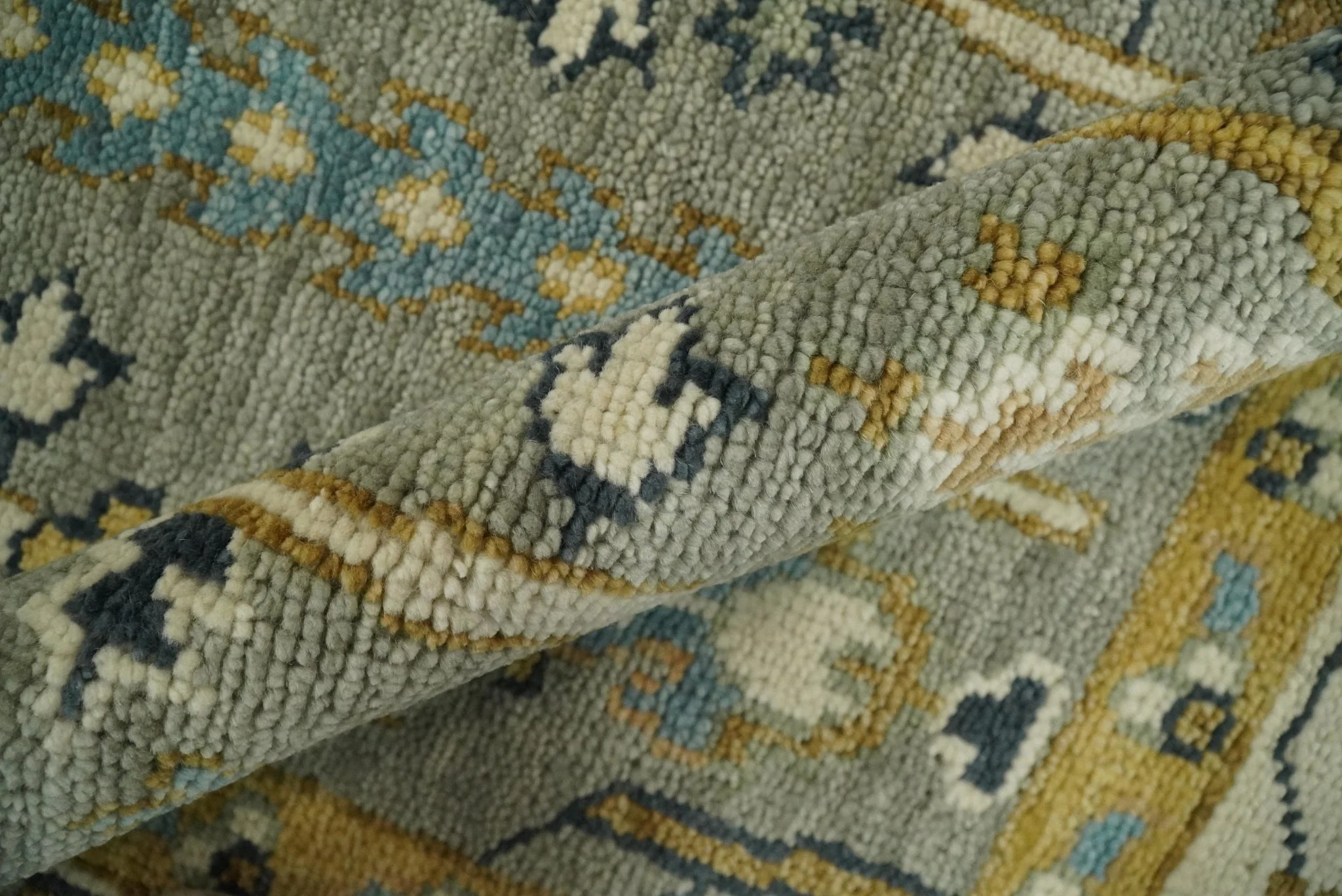 Antique Silver and Gold Hand Knotted Traditional Vintage Style Multi size Wool Area Rug - Image 9
