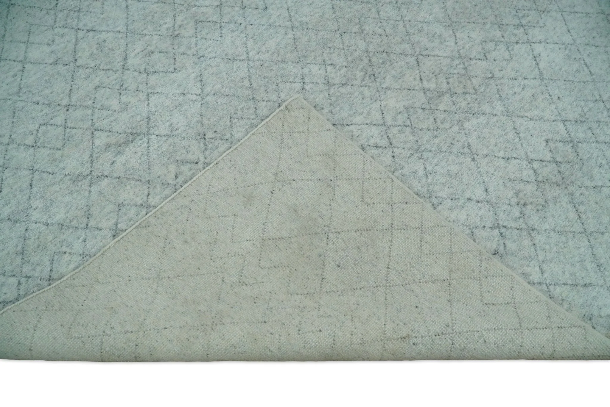 Silver and Gray Hand Woven 9x12 Trellis Moroccan Rug Made with Fine Wool | TRDCP101912 - Image 9