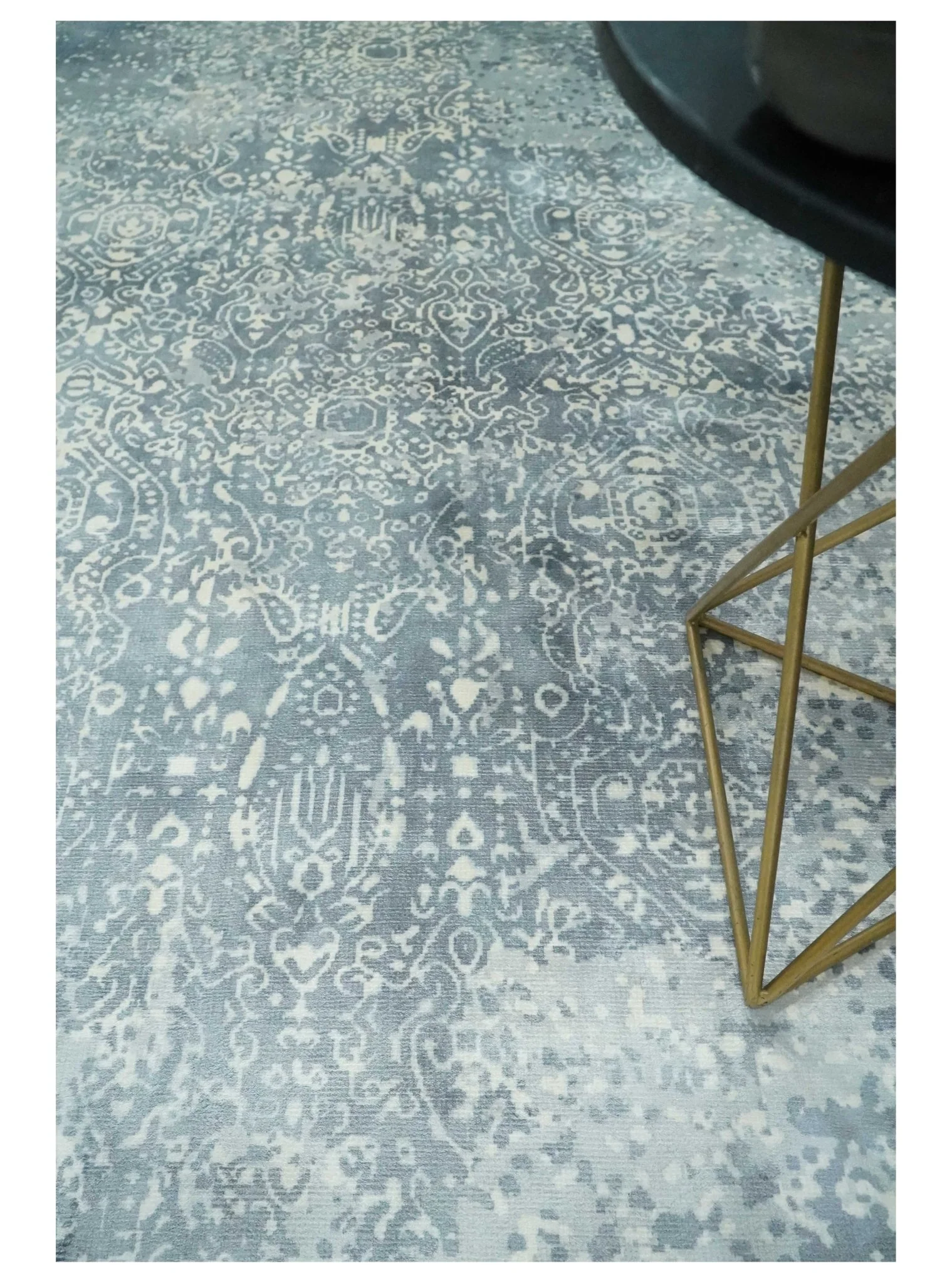 Premium Style Silver and Gray Traditional Medallion 5x8 Hand loom Viscose Area Rug - Image 3