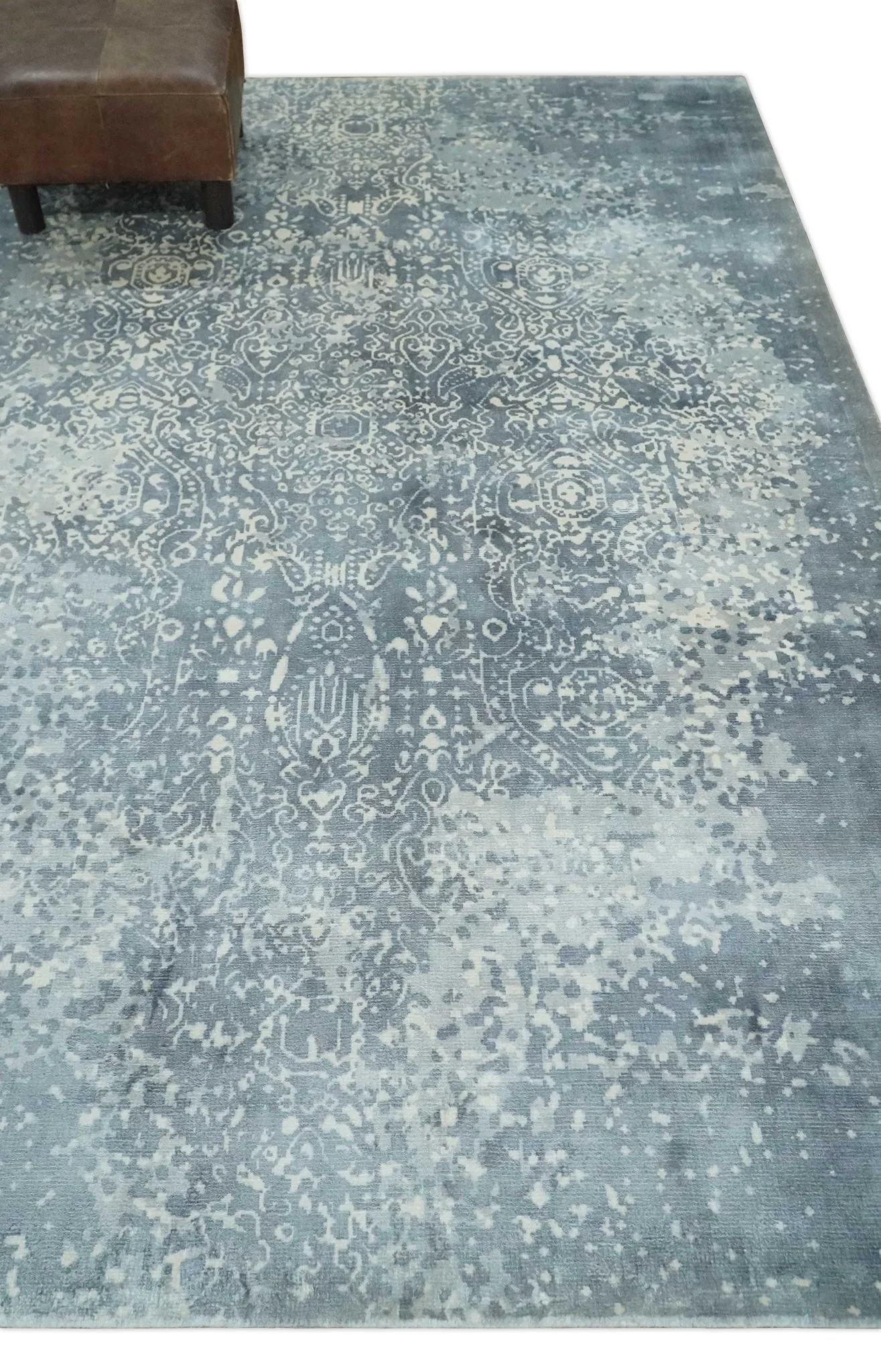 Premium Style Silver and Gray Traditional Medallion 5x8 Hand loom Viscose Area Rug - Image 4