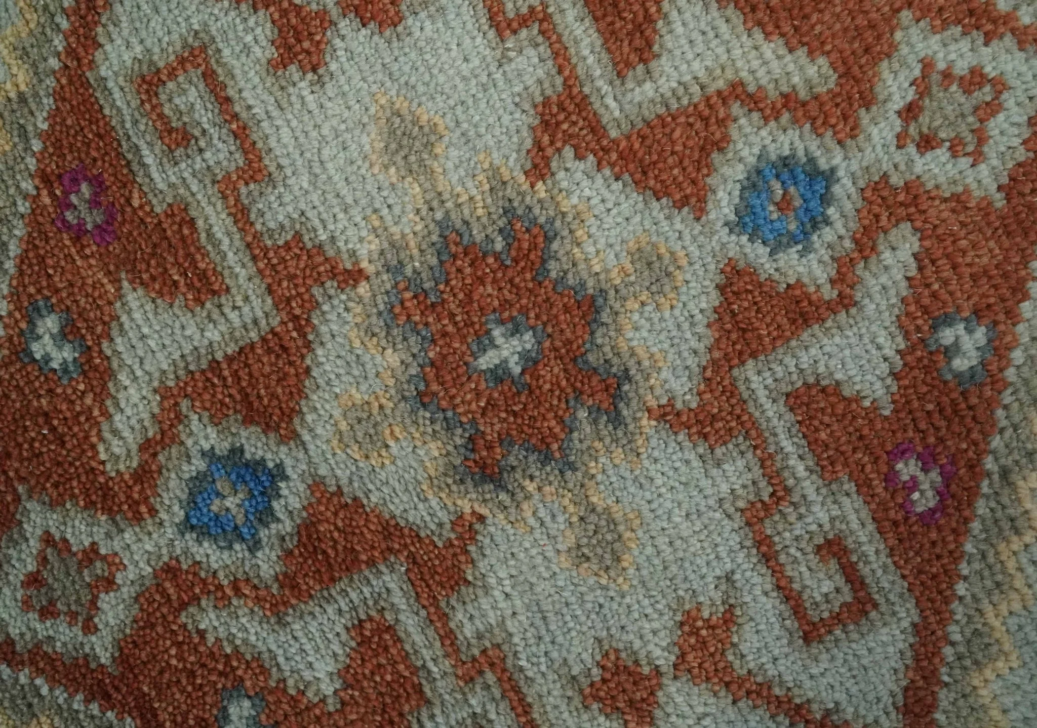 Vibrant Colorful Silver, Beige, Blue and Brown Traditional Heriz Multi Size wool Area Rug - Image 5