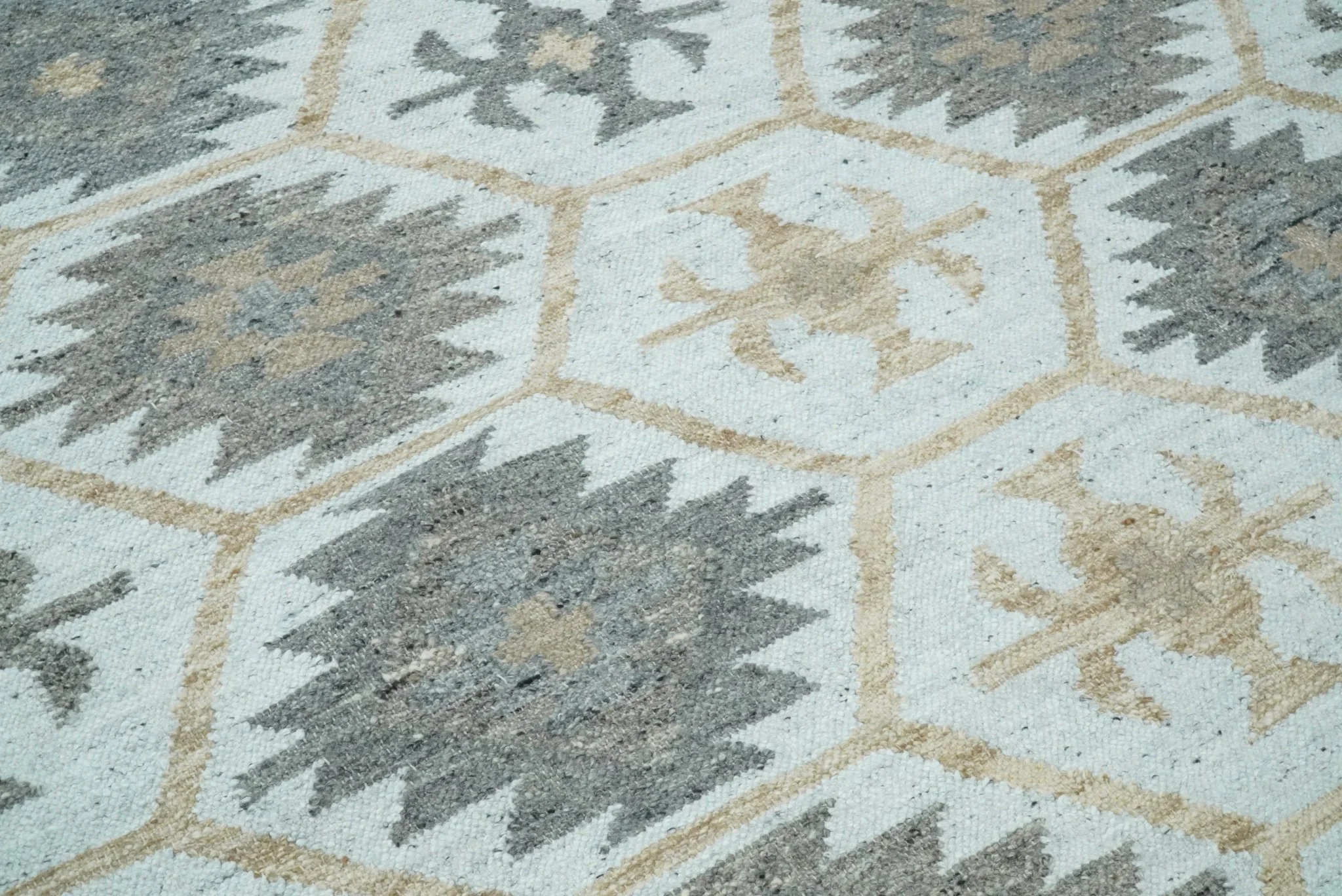 Silver, Brown and Gray Kilim Rug made with Fine wool and Viscose | SE4 - Image 3