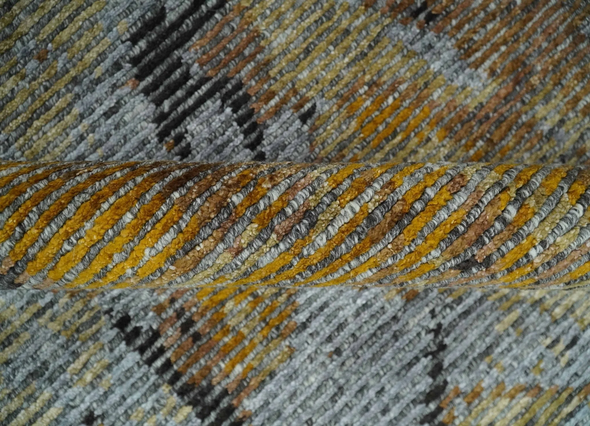 8x10 Silver, Charcoal and Gold Modern Abstract Handmade Wool and Art Silk Area Rug - Image 8