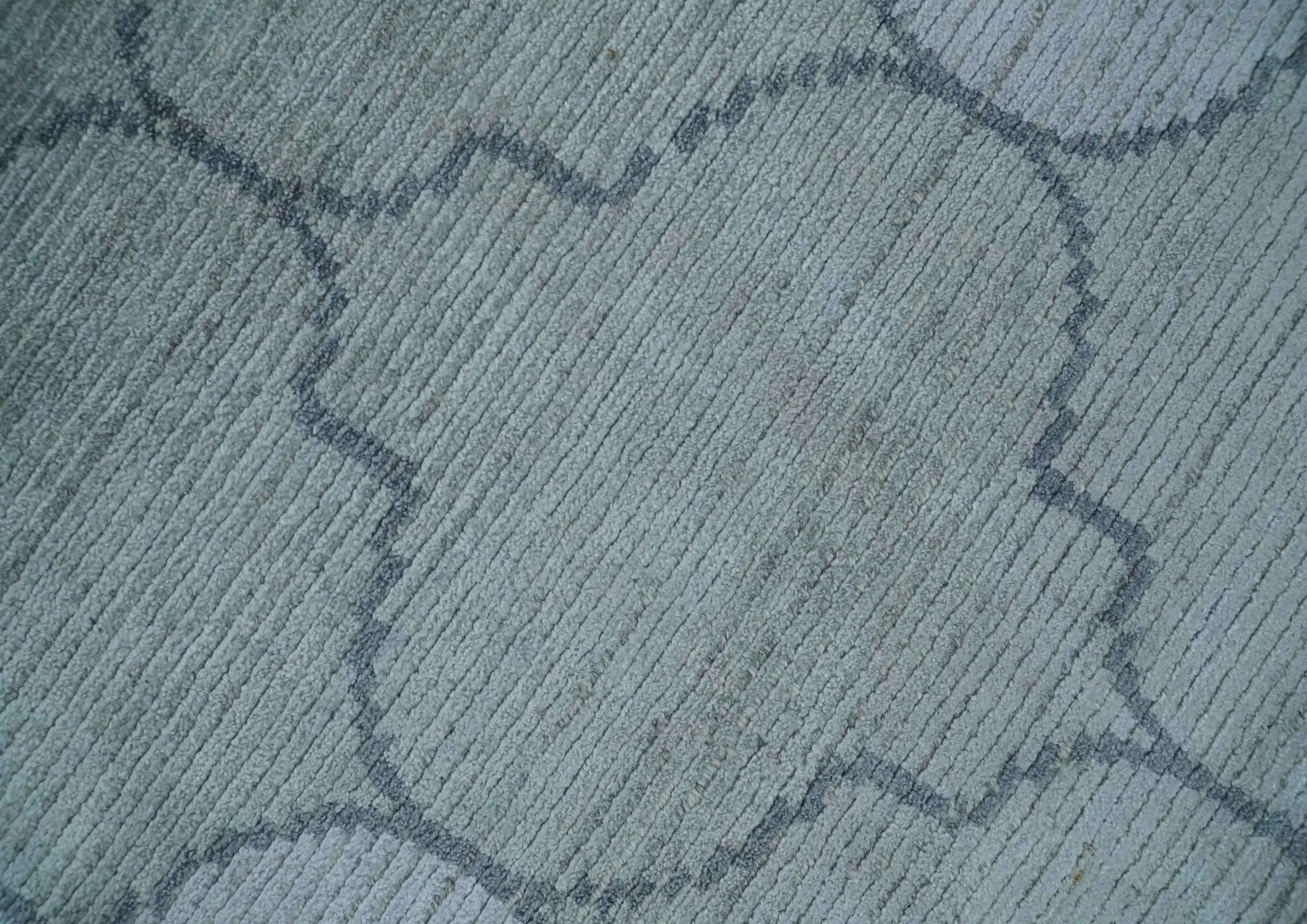 Fine Hand Loomed 8x10 Silver, Gray and Charcoal Modern Geometric Trellis Art Silk Area Rug - Image 4