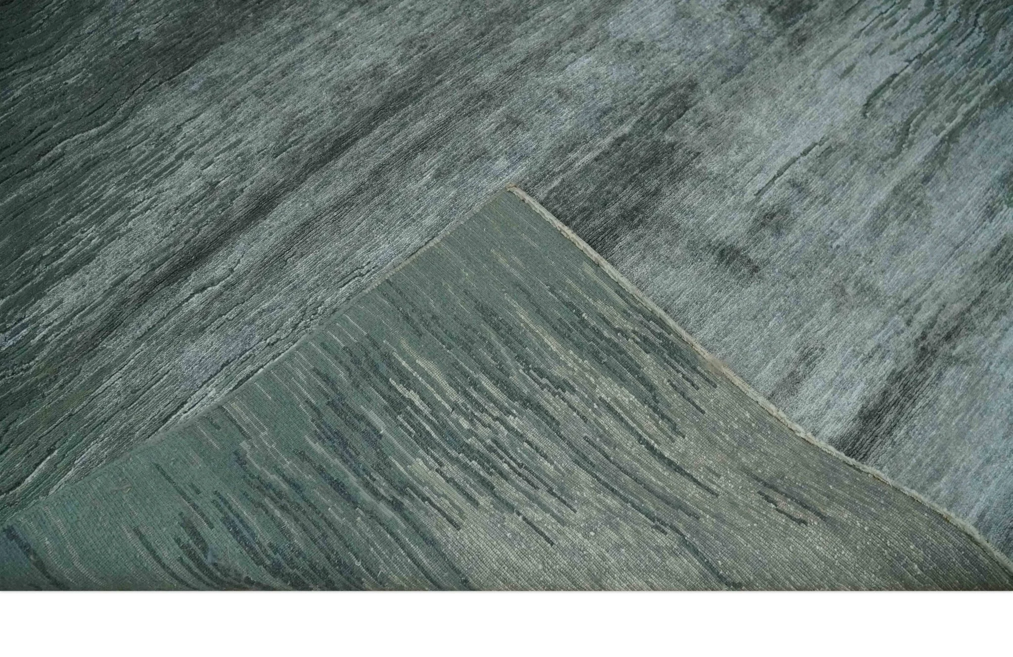 Modern Abstract Silver, Green and Charcoal Hand loom 6x9 wool and Bamboo Silk Area Rug - Image 7
